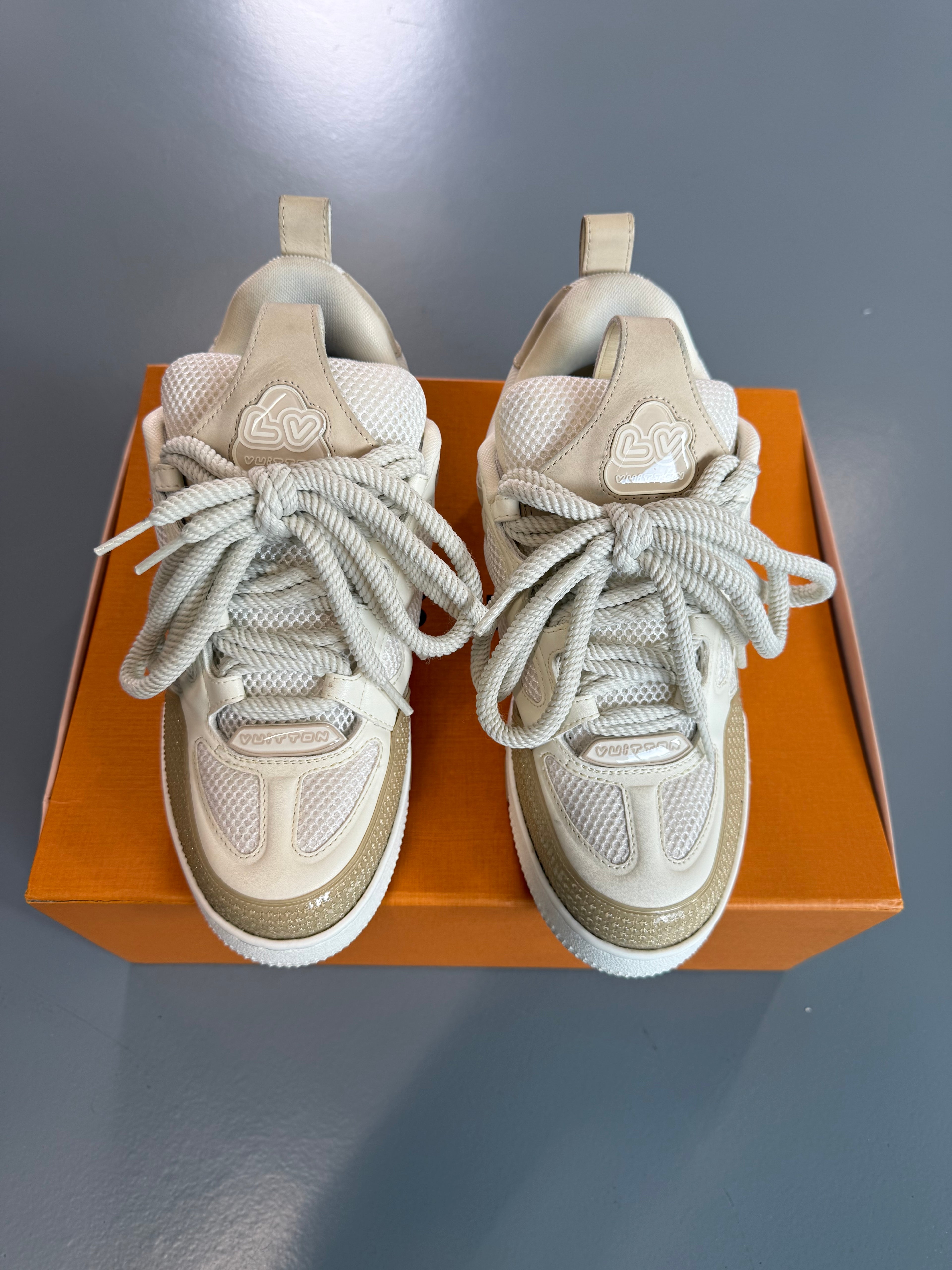 LOUIS VUITTON SKATE SNEAKER BEIGE - UK 6.5 (Fit 7.5)