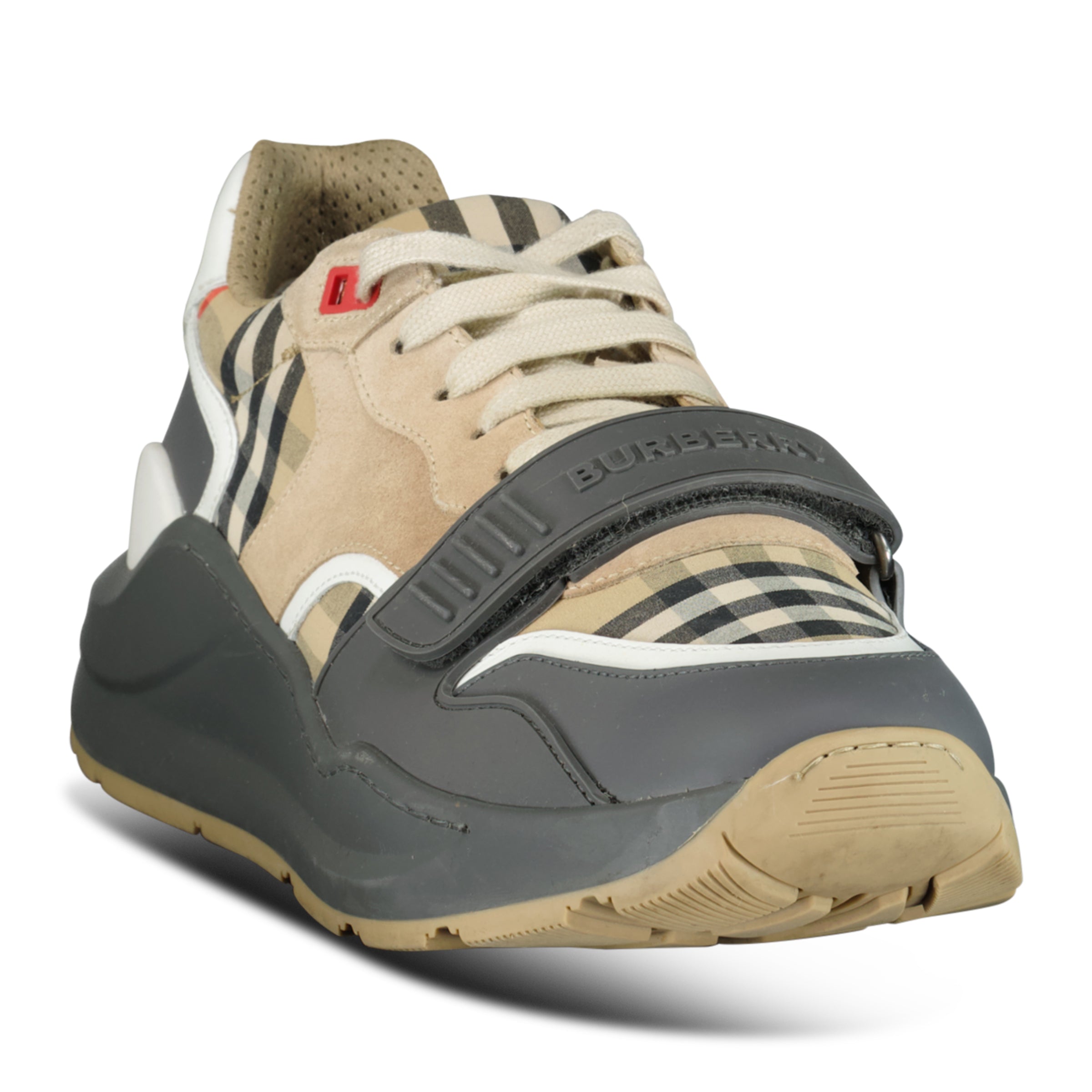 BURBERRY BEIGE SNEAKER - UK 10.5 (Fit 11) - Affluent ArchivesUsed HIGH END DESIGNER CLOTHING