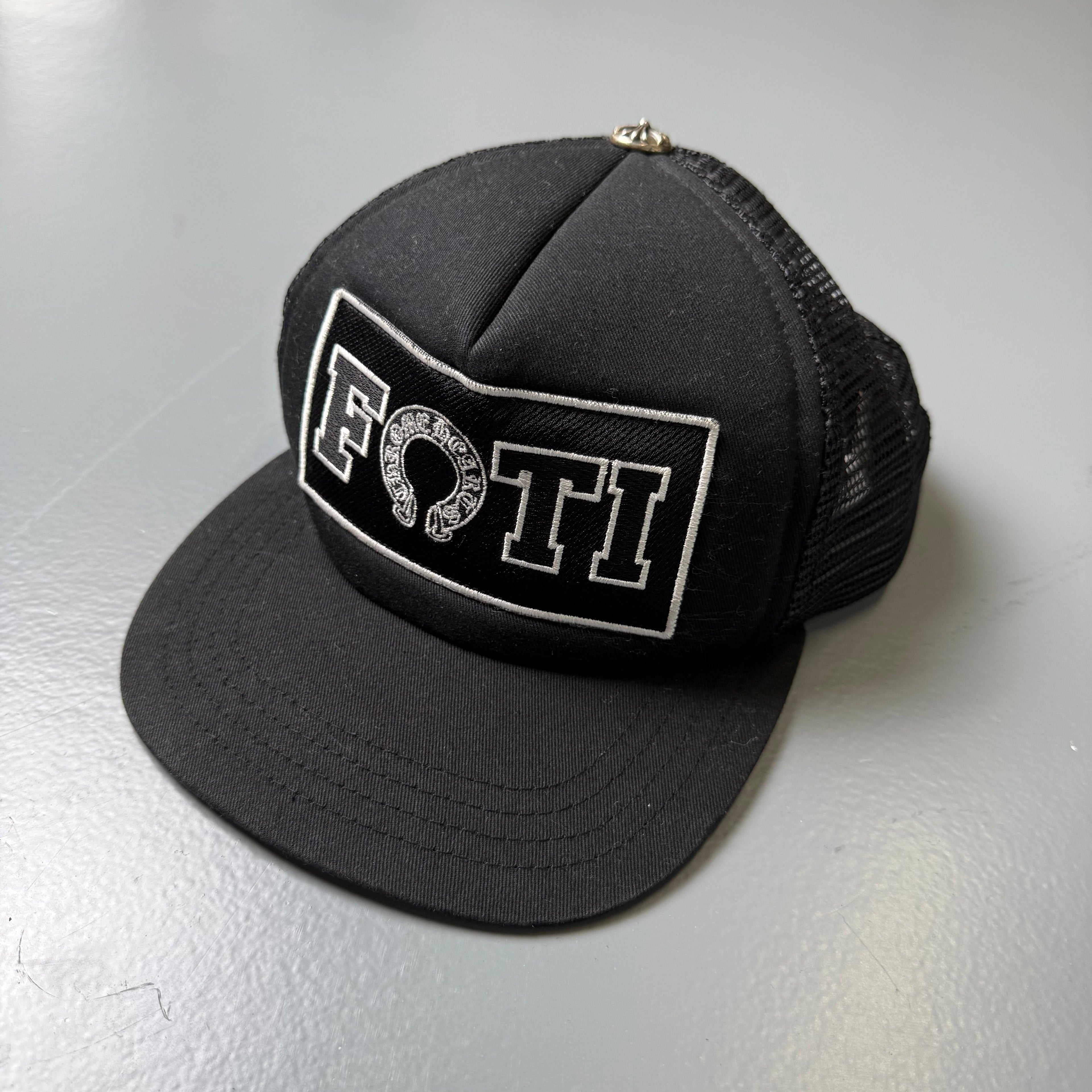 CHROME HEARTS BLACK HAT - Affluent ArchivesUsed HIGH END DESIGNER CLOTHING