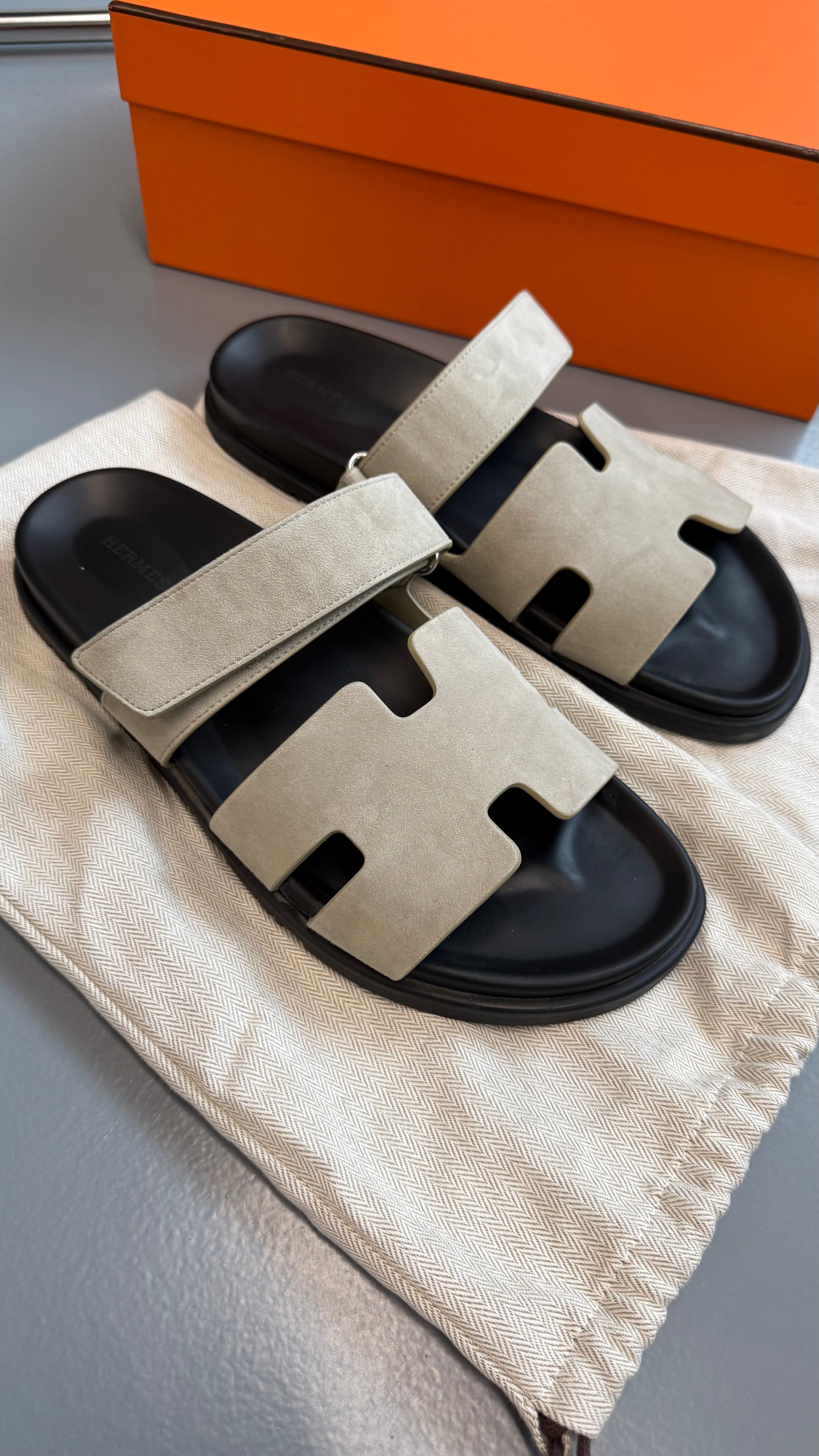 HERMES CHYPRE SANDALS LIGHT GREY SUEDE - UK 10 (Fits 9) - Affluent ArchivesUsed HIGH END DESIGNER CLOTHING
