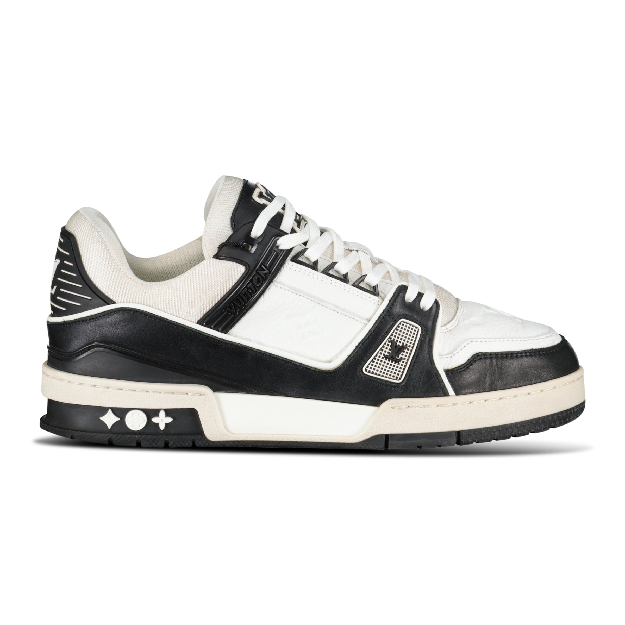 LOUIS VUITTON BLACK / QHITE LV TRAINER - UK 6 (Fit 7) - Affluent ArchivesUsed HIGH END DESIGNER CLOTHING