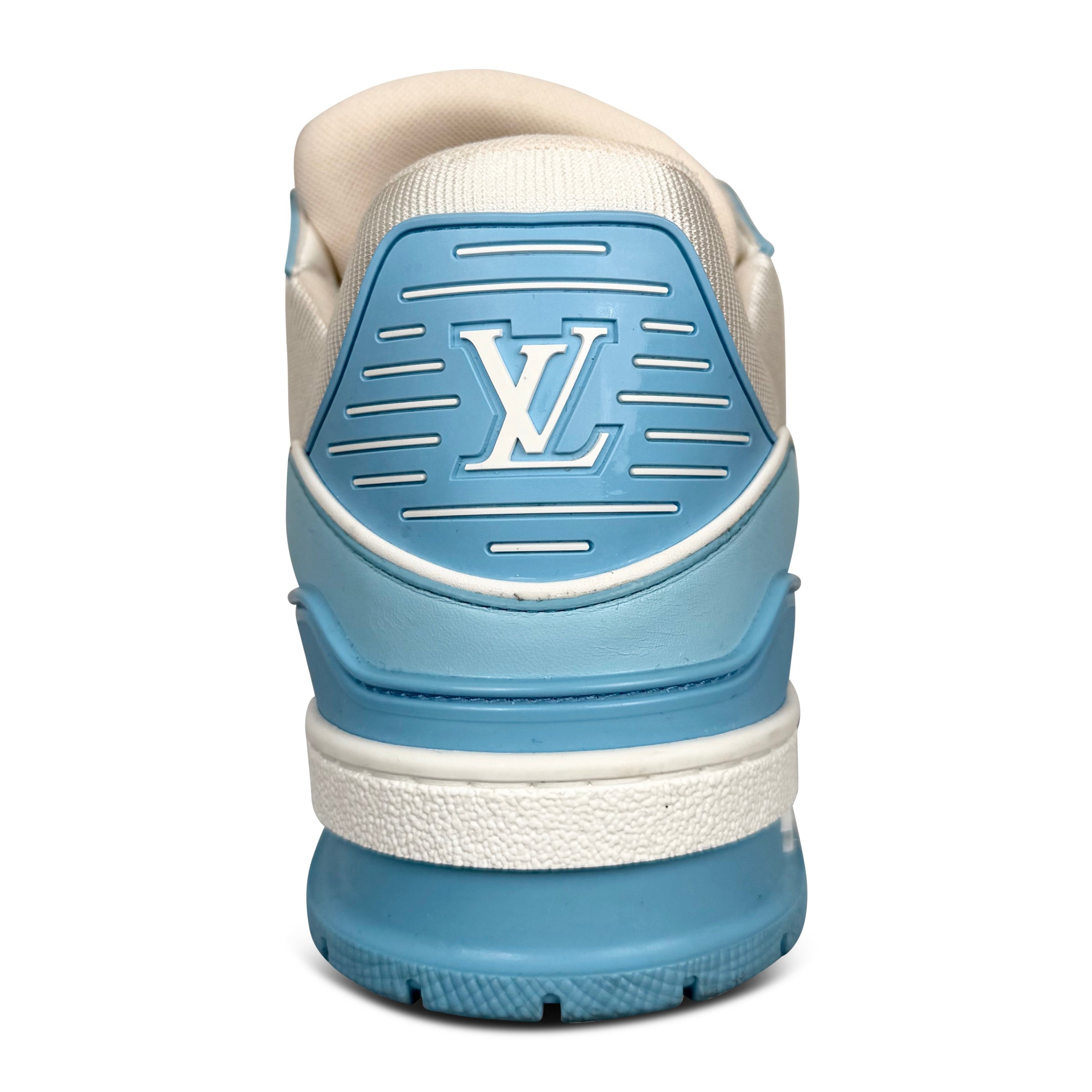 LOUIS VUITTON LIGHT BLUE LV SNEAKER - UK 7 (Fit 8)