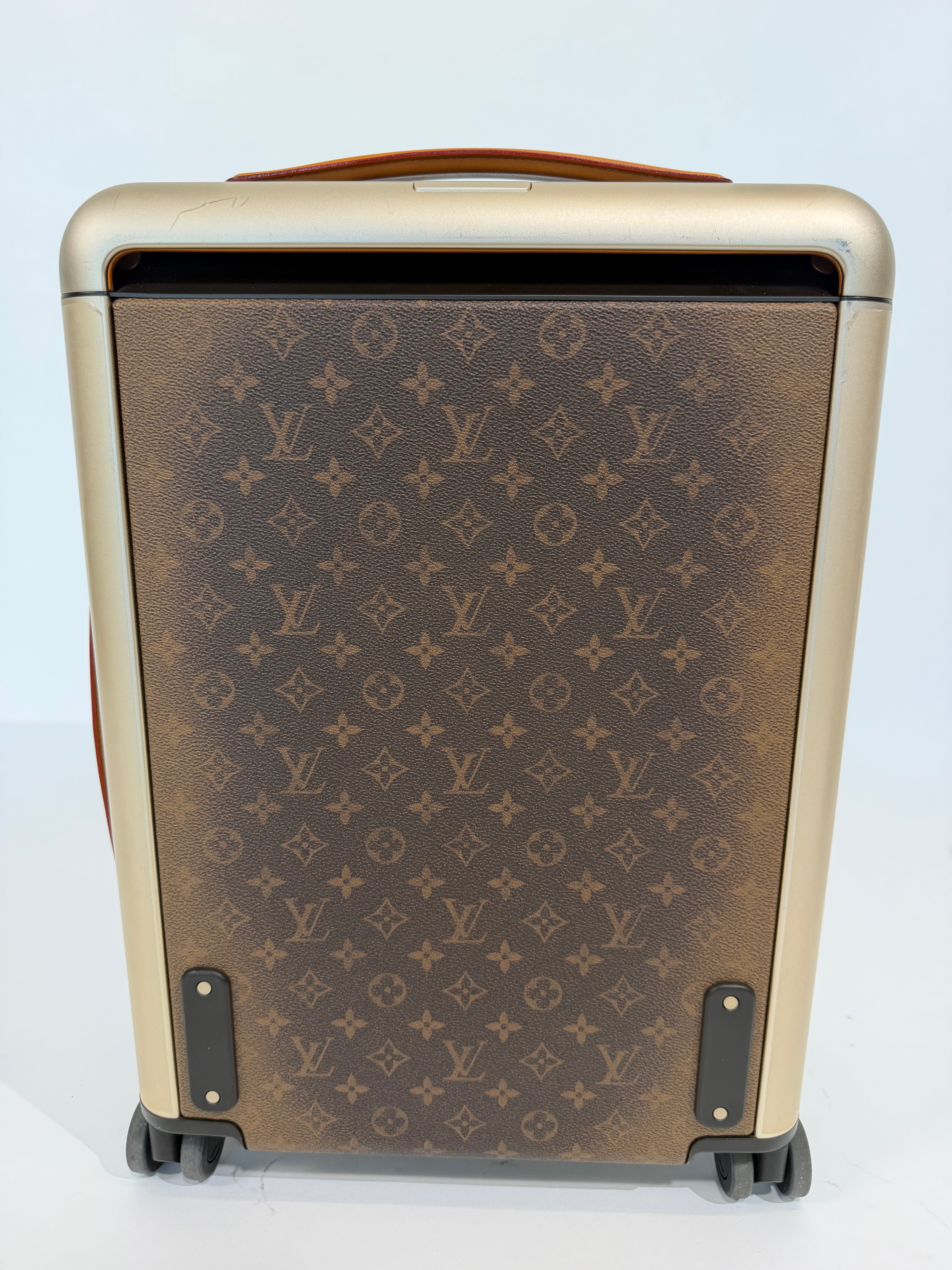 LOUIS VUITTON PHARRELL WILLIAMS HORIZON CABIN CASE 55 | PRE OWNED