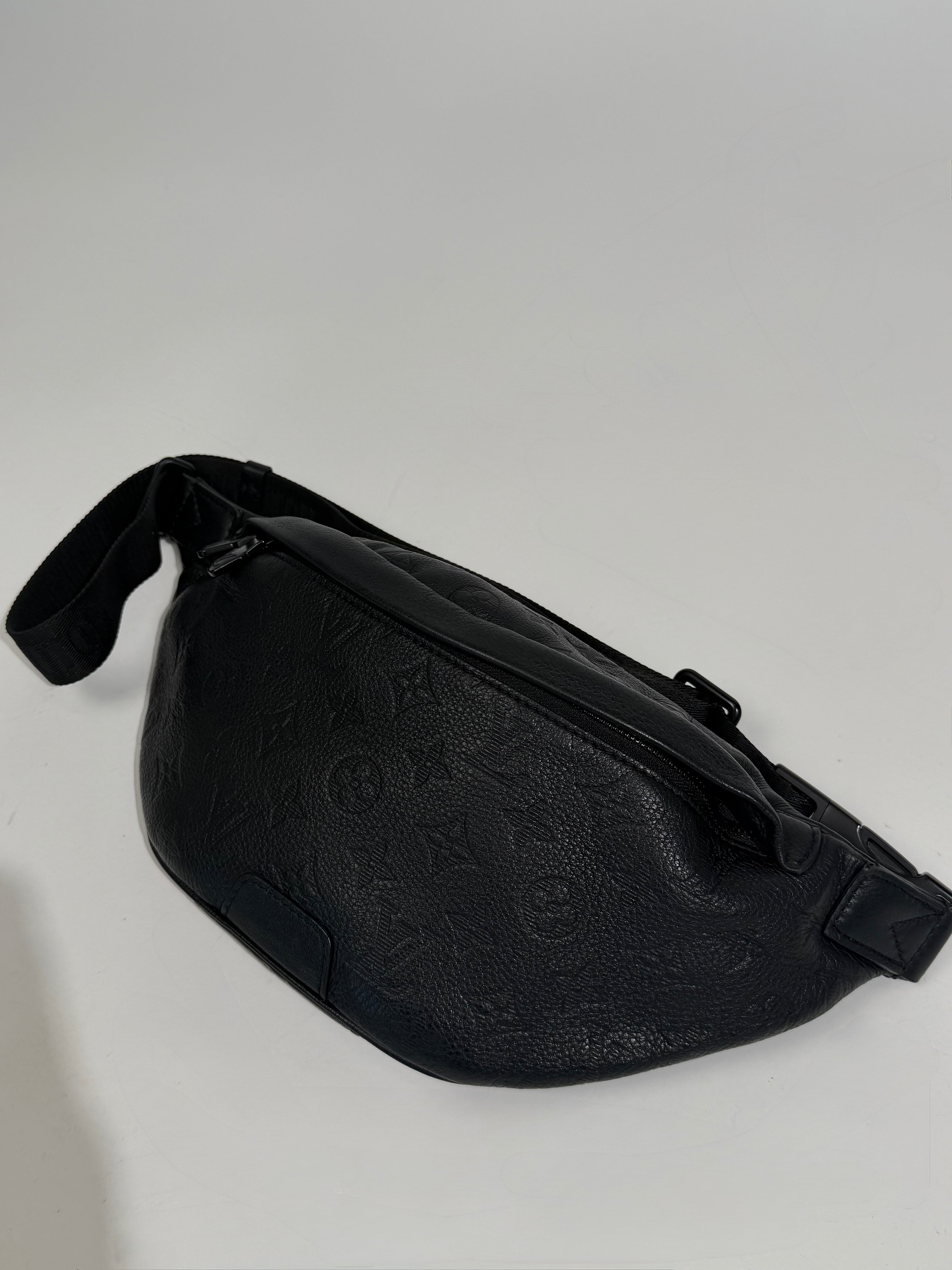 LOUIS VUITTON SHADOW MONOGRAM BUMBAG | PRE OWNED