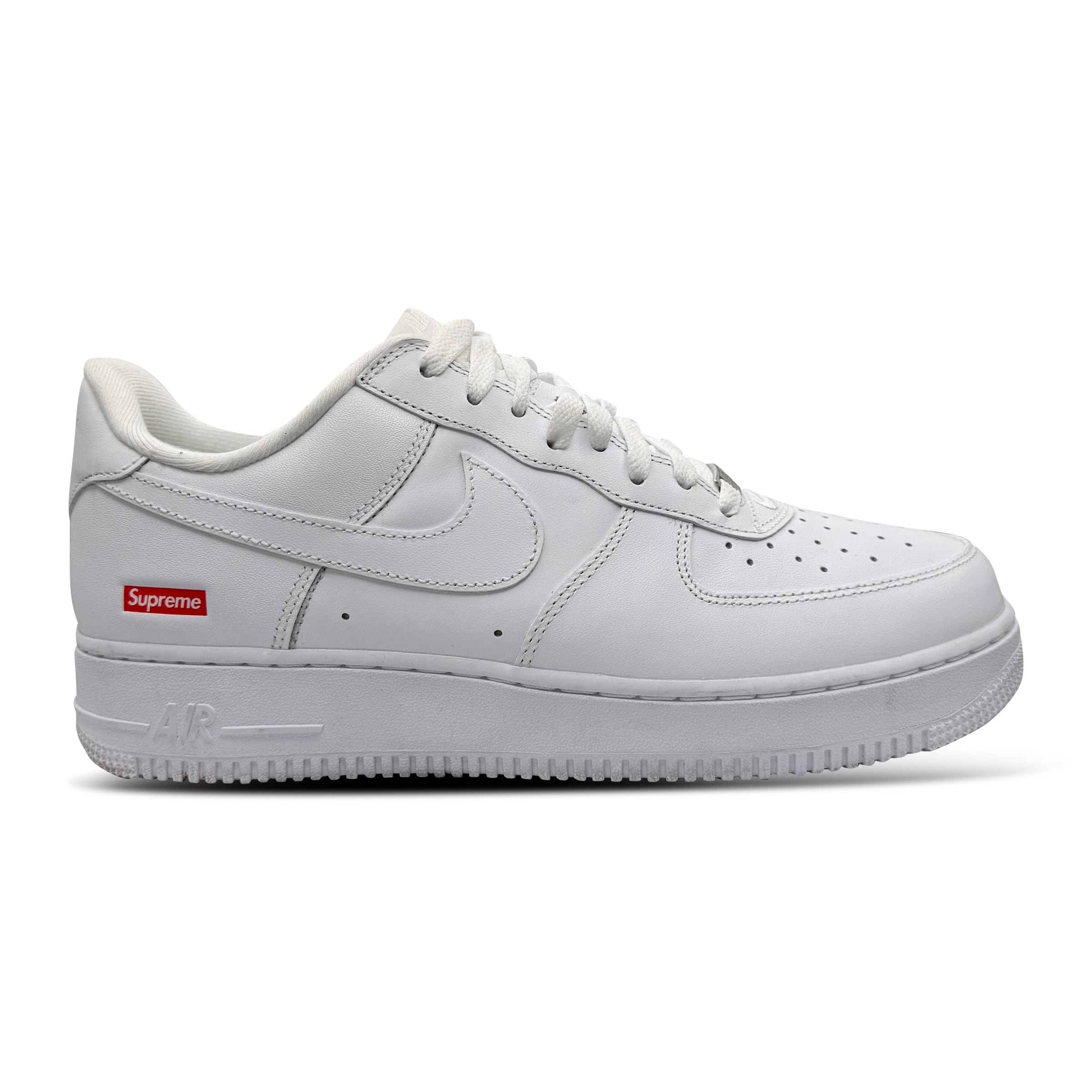 NIKE SUPREME AIRFORCE 1 WHITE - UK 9 (43)