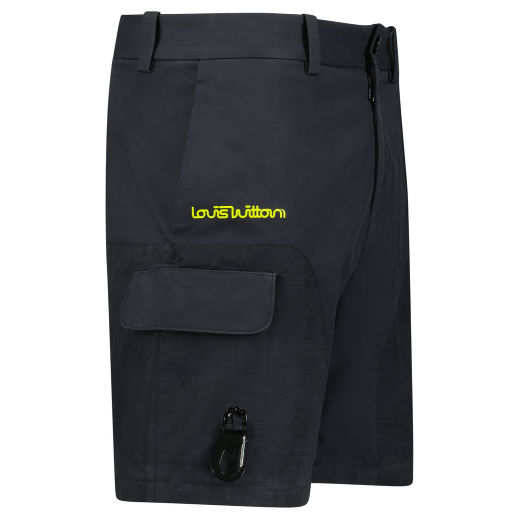 LOUIS VUITTON BLACK NYLON CARGO SHORTS - LARGE (Fit Medium) | PRE OWNED