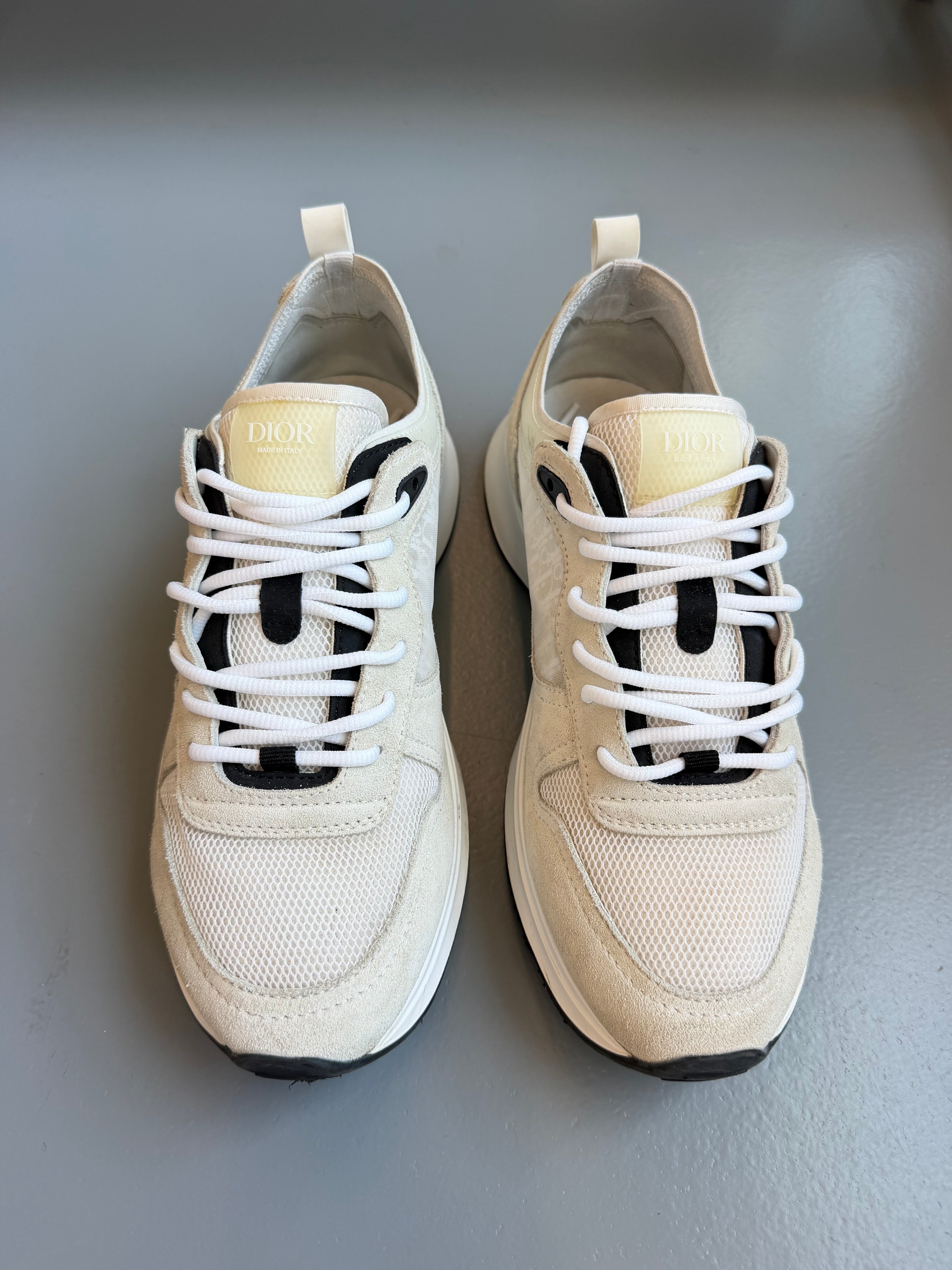 DIOR B25 CREAM / BEIGE - UK 8 (42) | PRE OWNED