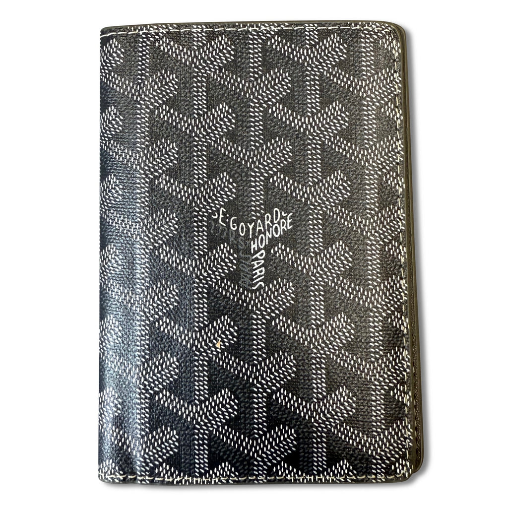 GOYARD GREY PASSPORT HOLDER | PRE OWNED