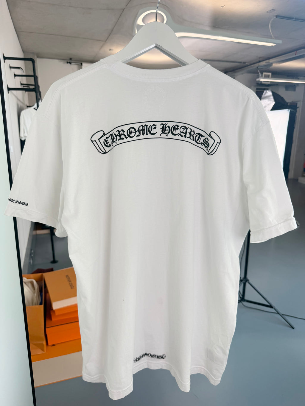 CHROME HEARTS WHITE LOGO T SHIRT- XL | NEW