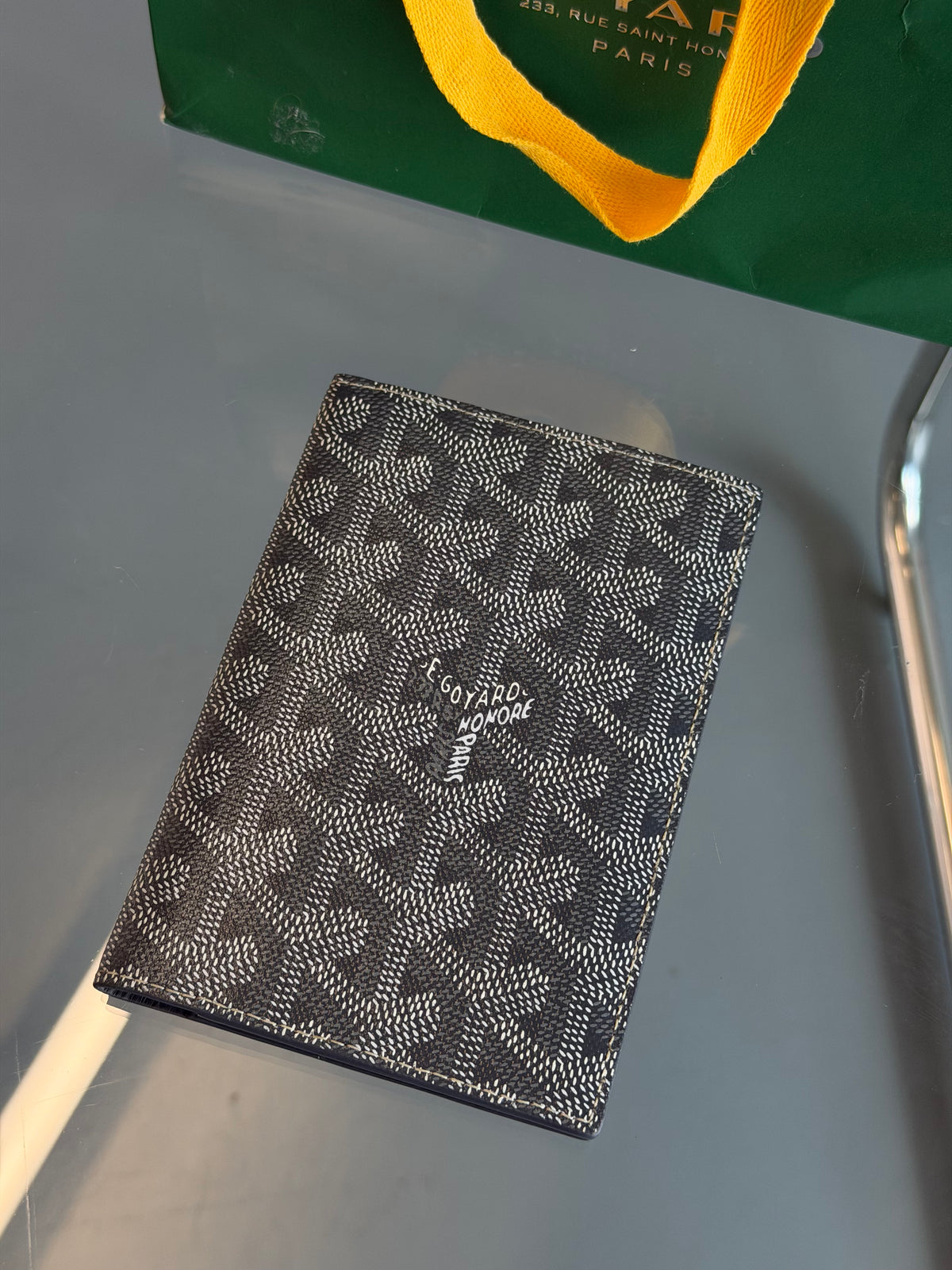 GOYARD GREY PASSPORT HOLDER | PRE OWNED