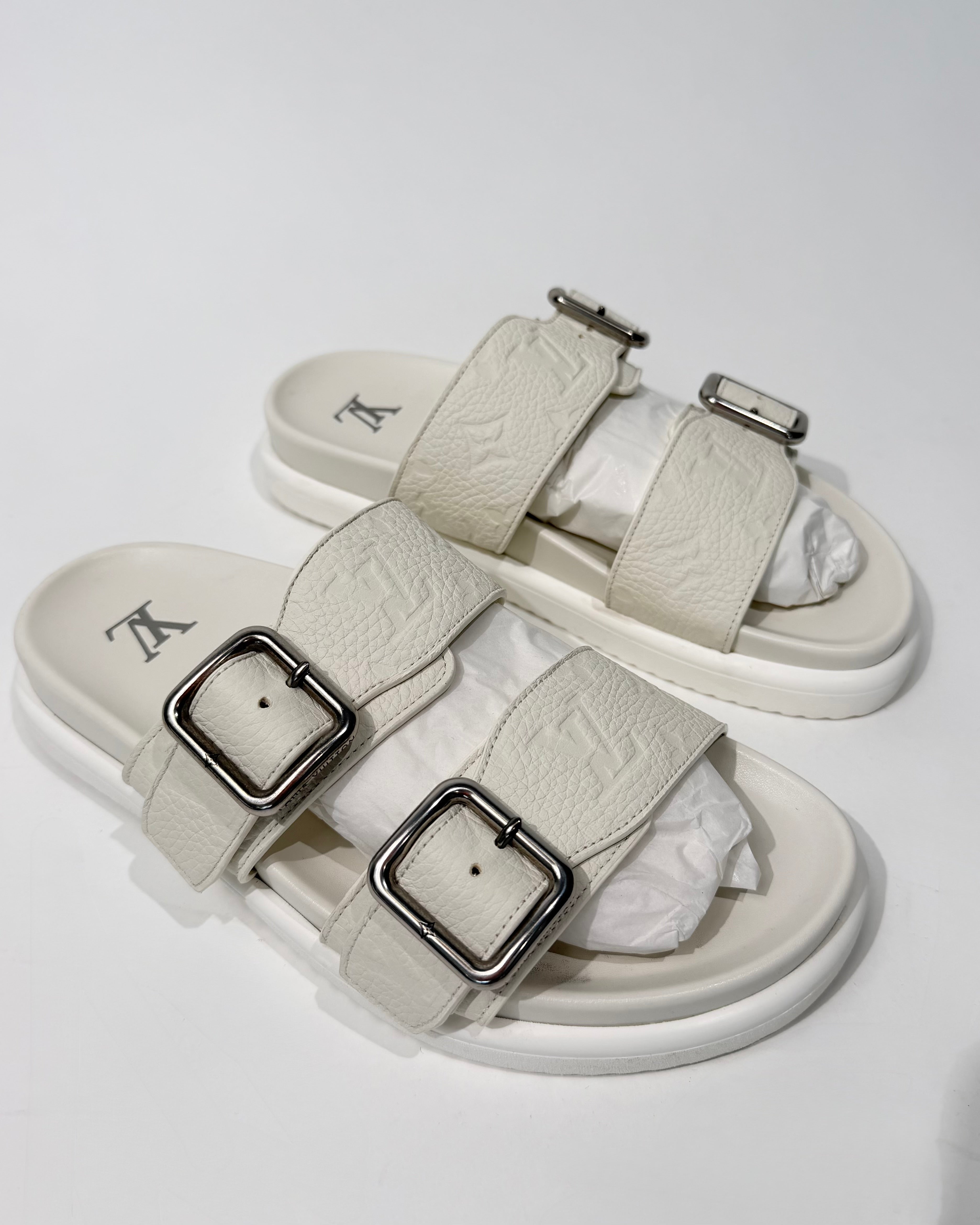 LOUIS VUITTON WHITE VENICE MULES - UK 6 (Fit 7) | PRE OWNED
