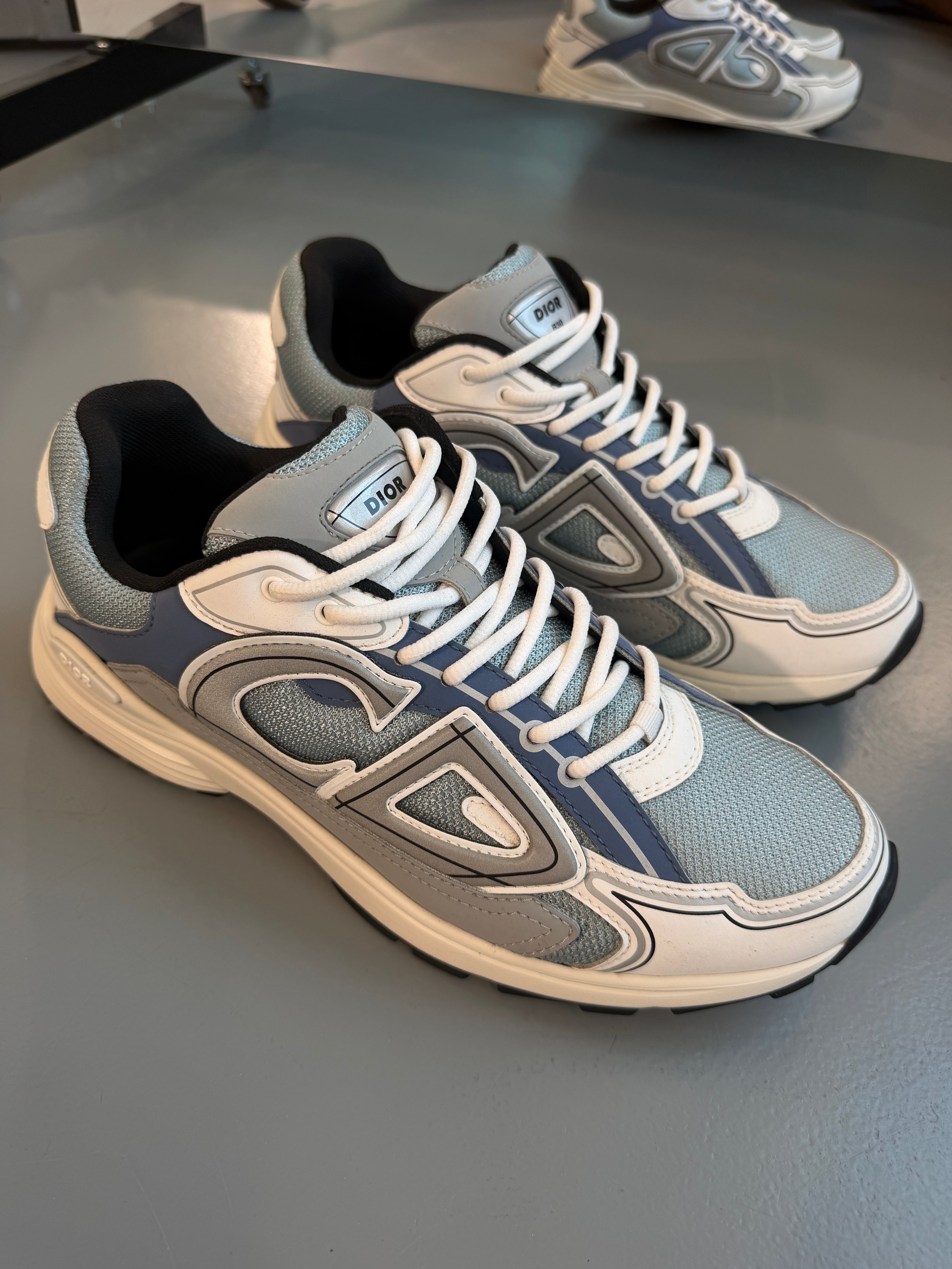 DIOR B30 LIGHT BLUE TRAINER  - UK 9 (43)  | PRE OWNED