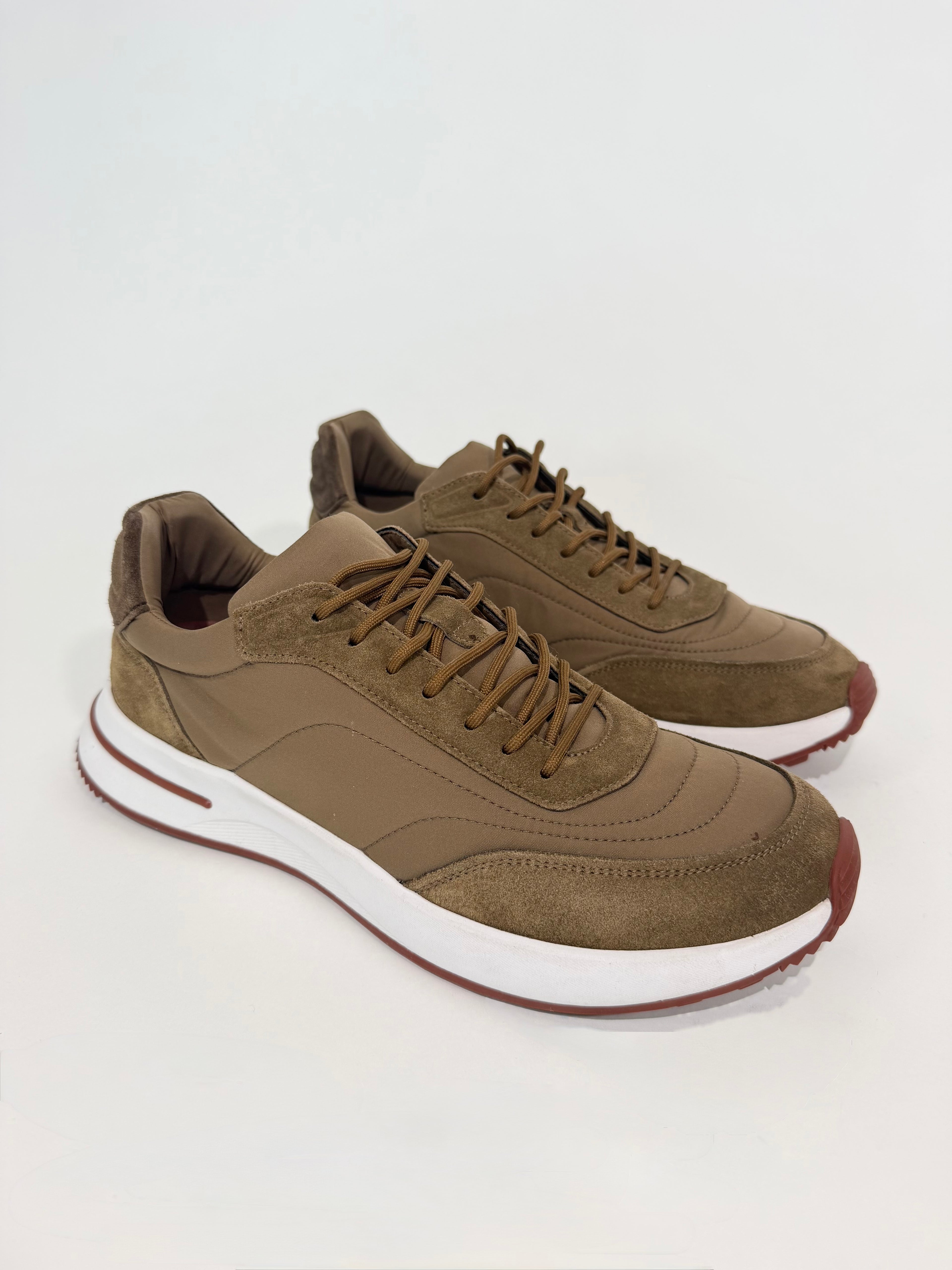 LORO PIANA WEEK END WALK BEIGE / BROWN - UK 8 (Fits 8.5) | PRE OWNED