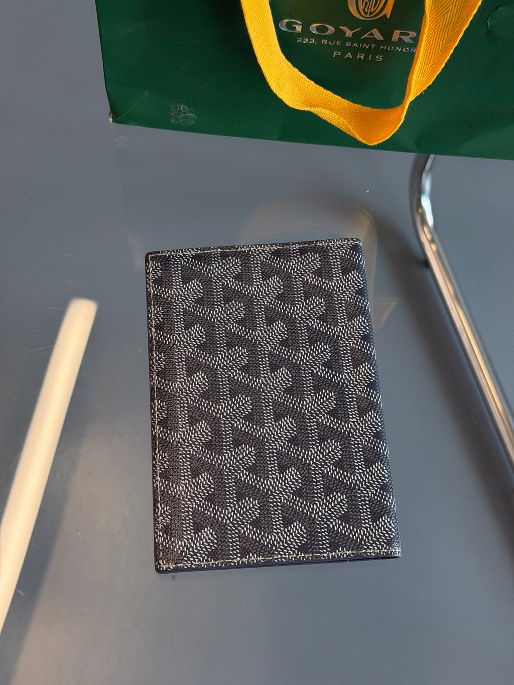 GOYARD GREY PASSPORT HOLDER | PRE OWNED