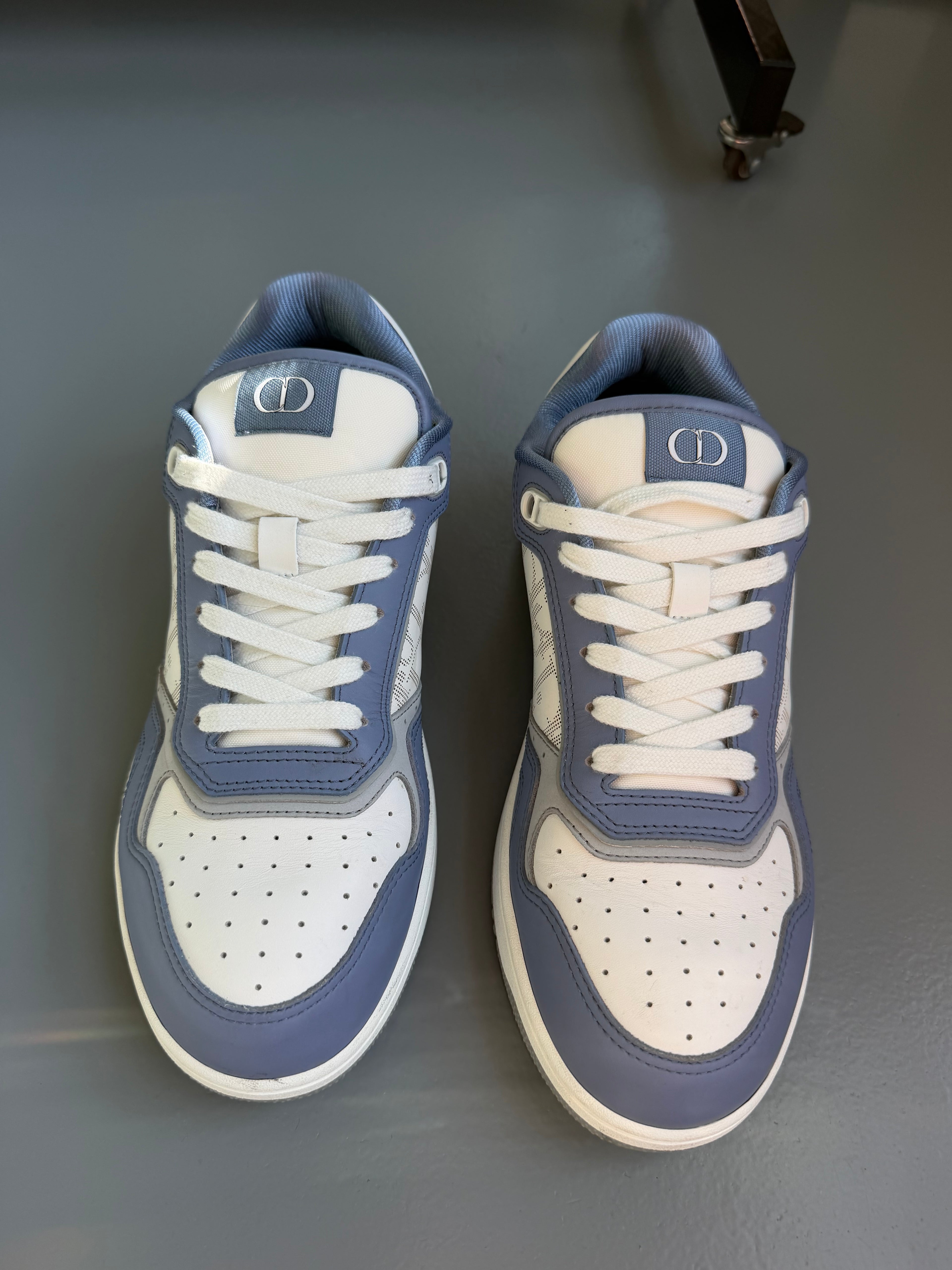 DIOR B27 SNEAKER LIGHT BLUE TRAINER - UK 7 (41) | PRE OWNED