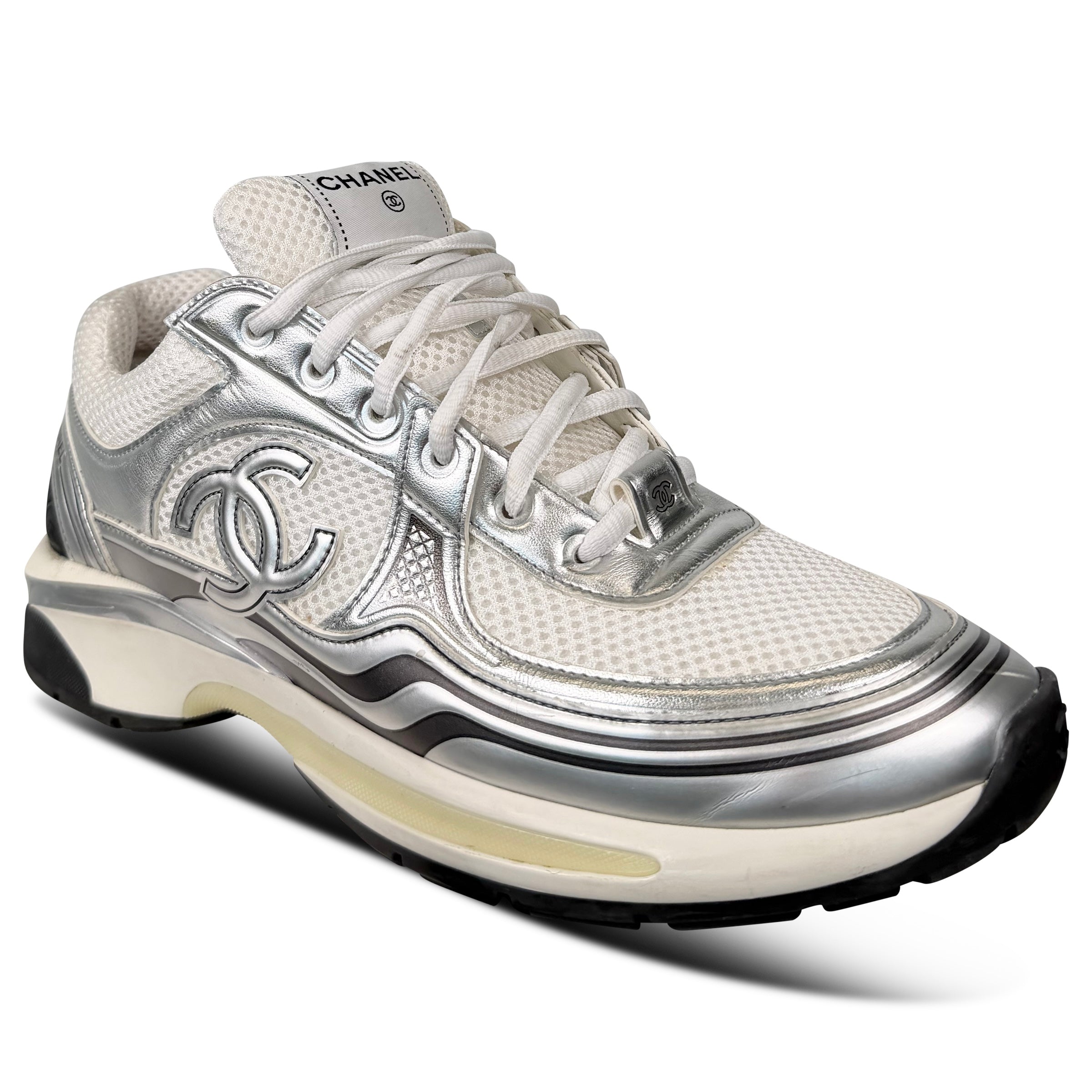 CHANEL BEIGE / GOLD RUNNER SNEAKER - UK 8 (42) | PRE OWNED