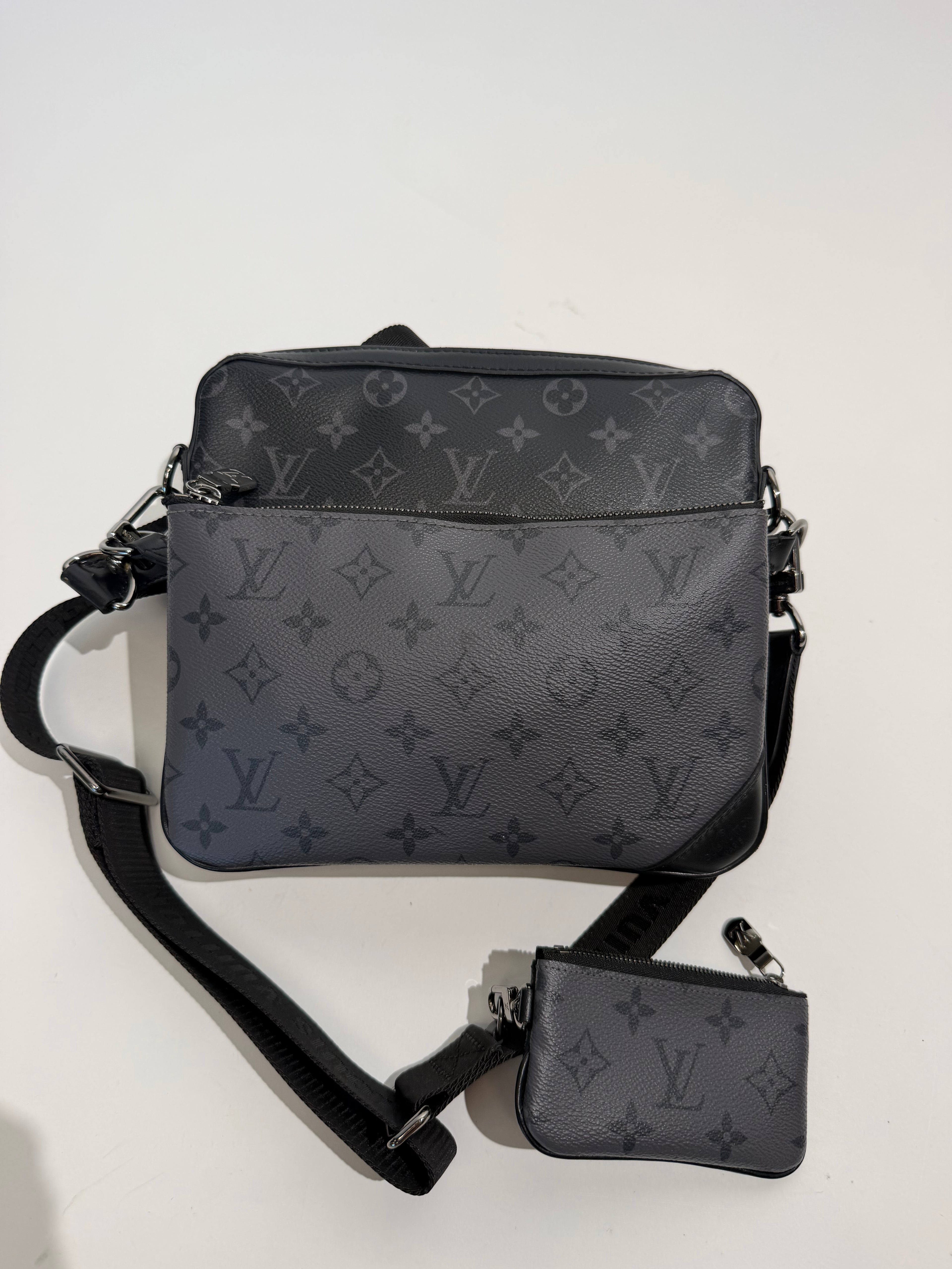 LOUIS VUITTON TRIO MESSENGER BAG | PRE OWNED