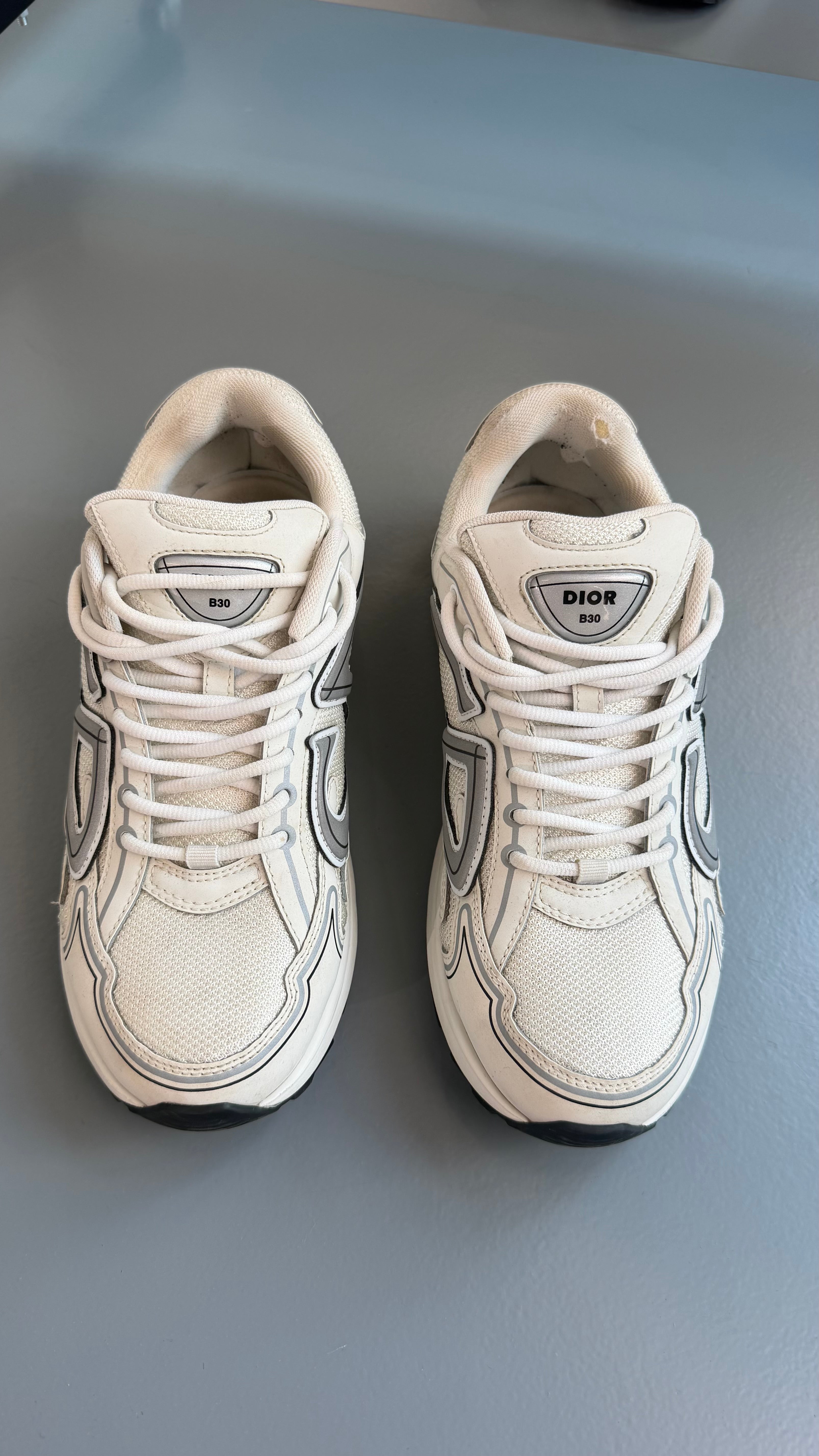 DIOR B30 WHITE/SILVER - UK 7 (41) | PRE OWNED