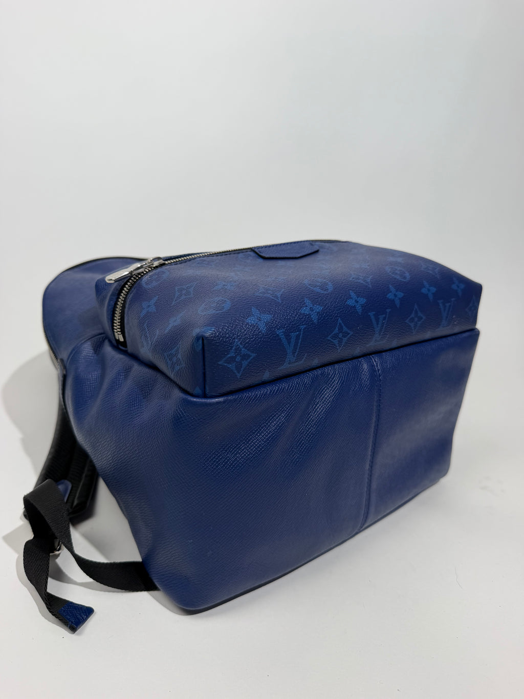 LOUIS VUITTON TAIGARAMA DISCOVERY BACKPACK PM | PRE OWNED