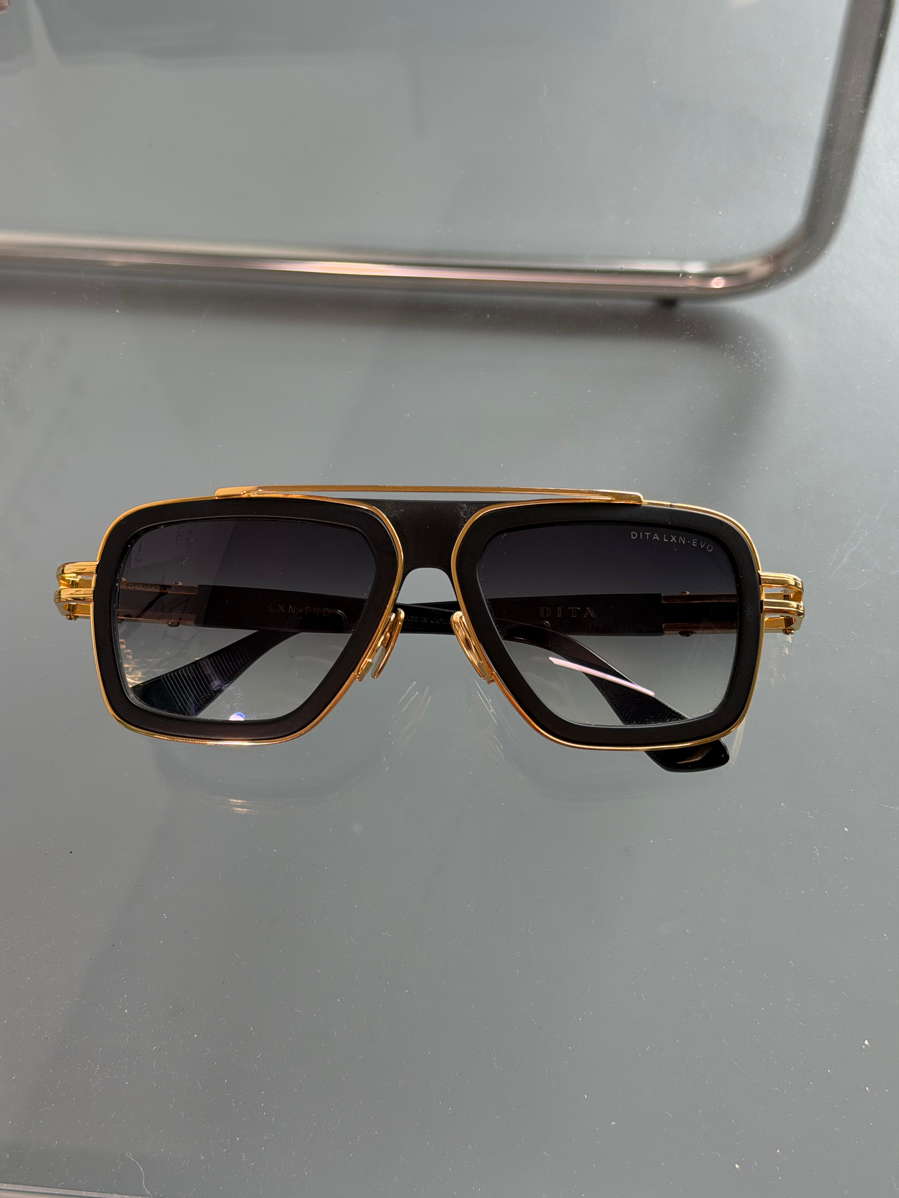 DITA BLACK / GOLD SUNGLASSES LXN - EVO | PRE OWNED