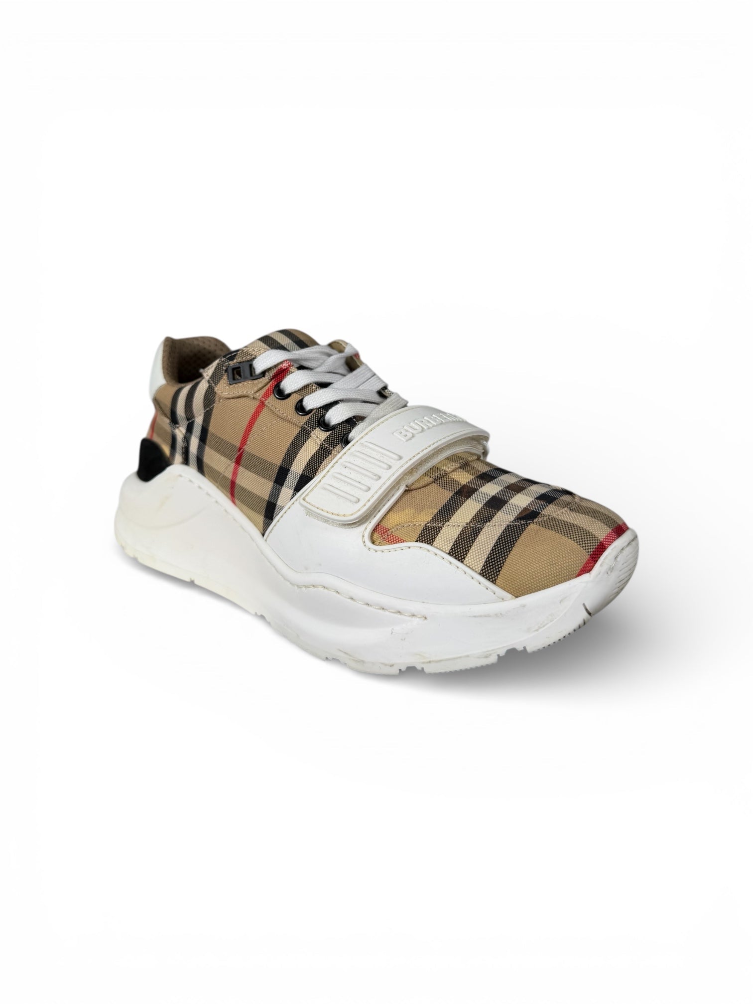 BURBERRY BEIGE SNEAKER - UK 7 (41) - Affluent ArchivesUsed HIGH END DESIGNER CLOTHING