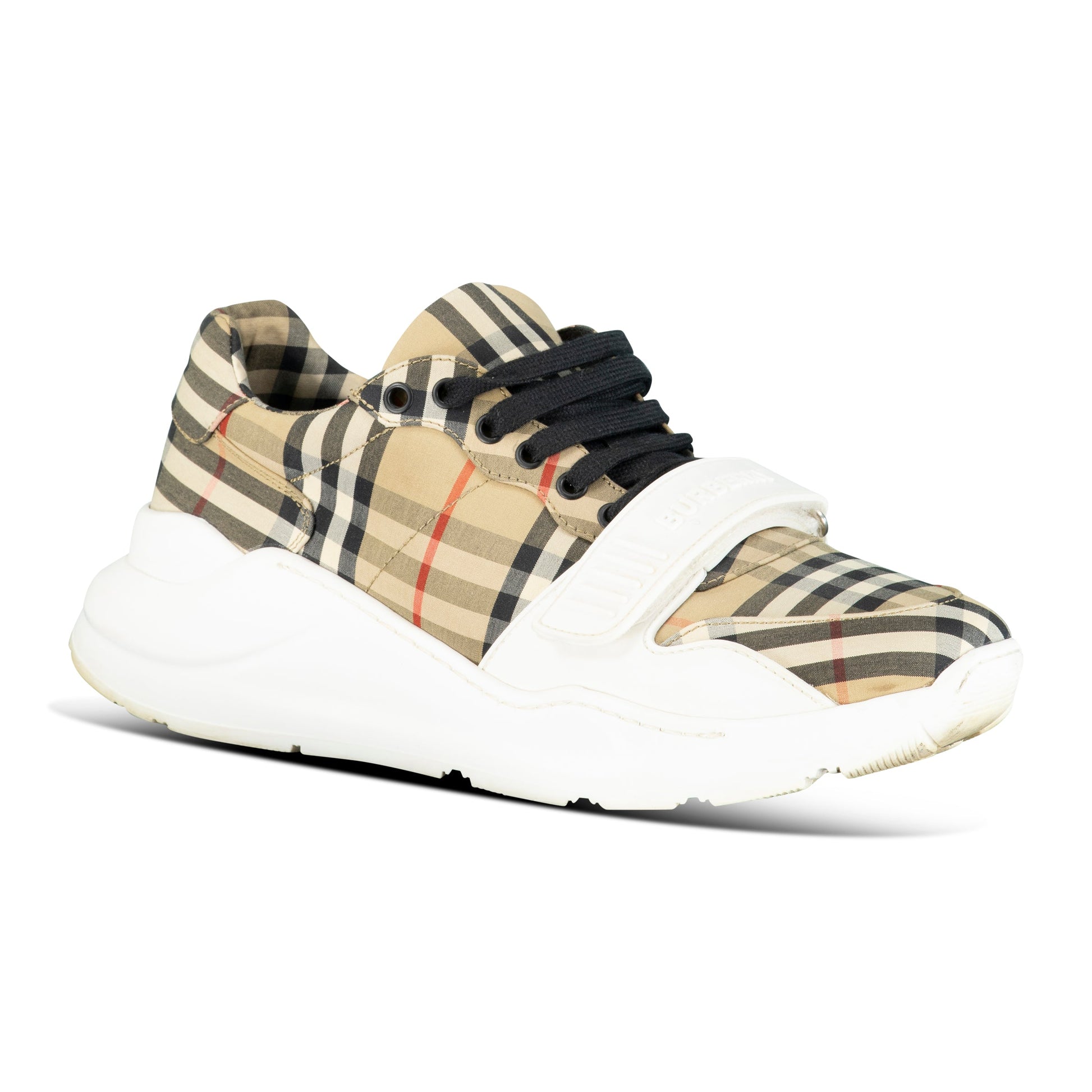 BURBERRY BEIGE SNEAKER - UK 9 (43) - Affluent ArchivesUsed HIGH END DESIGNER CLOTHING