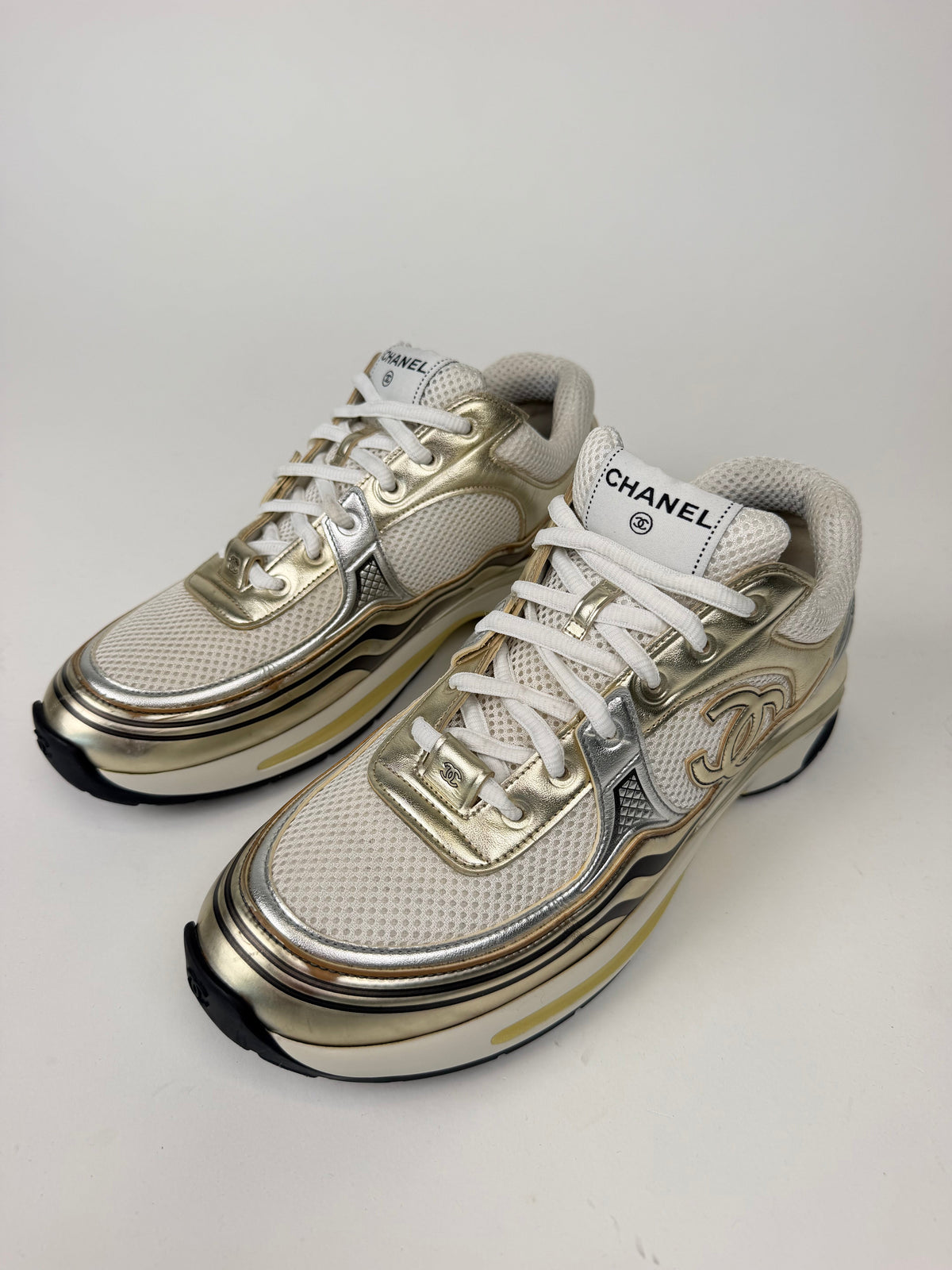 CHANEL BEIGE / GOLD RUNNER SNEAKER - UK 9 (43) | PRE OWNED - Affluent ArchivesUsed HIGH END DESIGNER CLOTHING