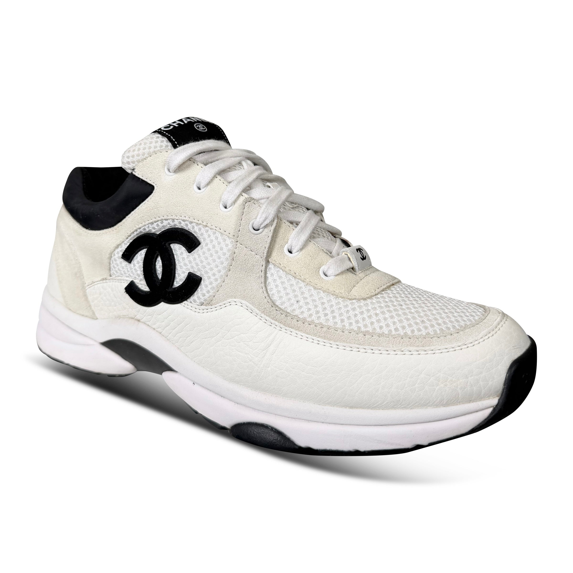 CHANEL WHITE CC LEATHER / MESH SNEAKER - UK 8 (42) - Affluent ArchivesUsed HIGH END DESIGNER CLOTHING