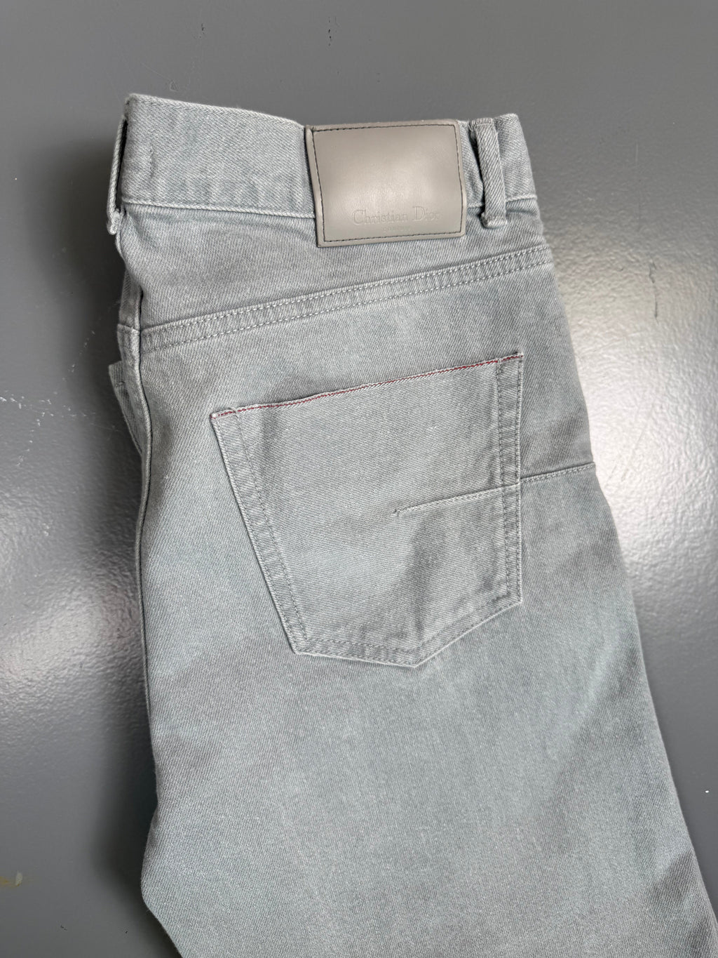 CHRISTRIAN DIOR LIGHT BLUE DENIM JEANS - 33 W / 33 L - Affluent ArchivesUsed HIGH END DESIGNER CLOTHING