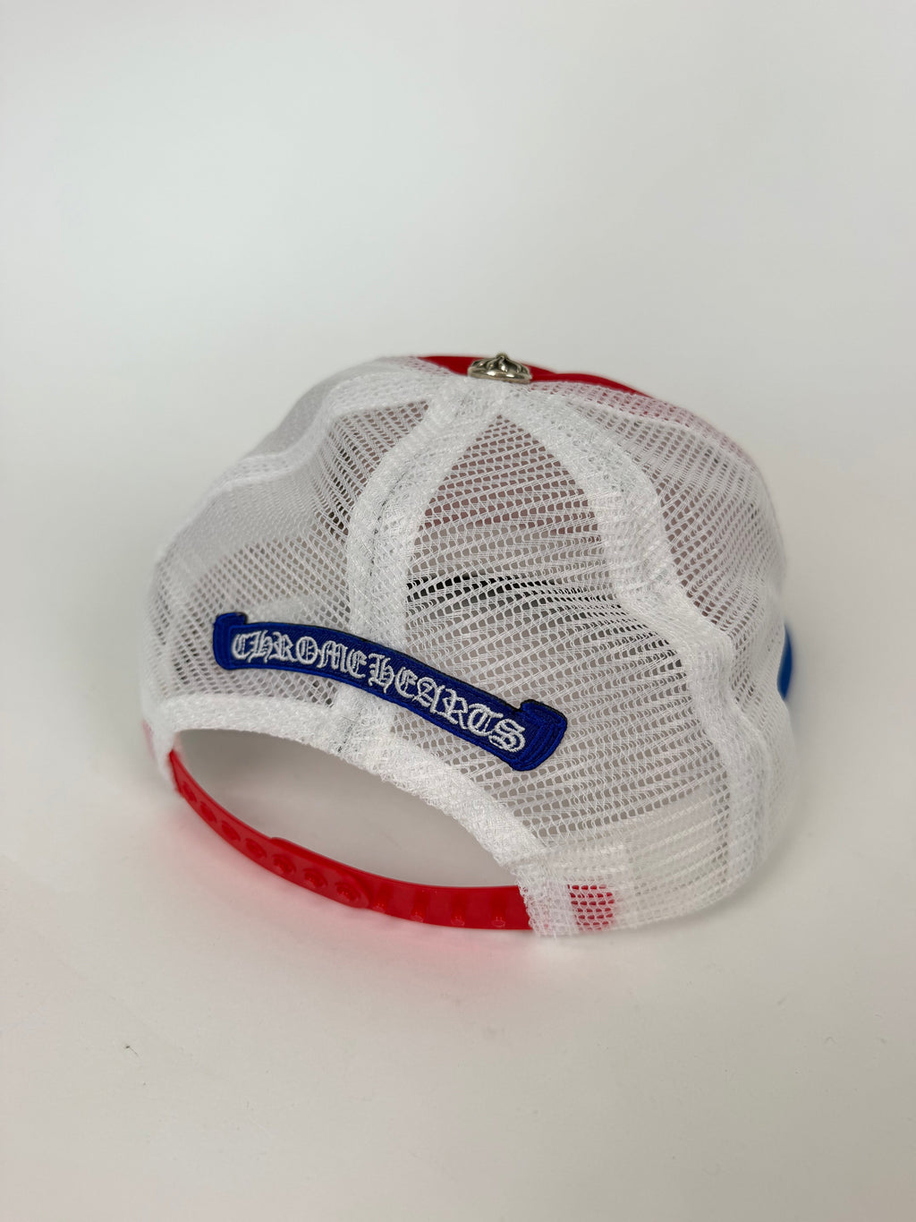 CHROME HEARTS TRIPLE CROSS TRUCKER CAP - ONE SIZE | PRE OWNED - Affluent ArchivesUsed HIGH END DESIGNER CLOTHING