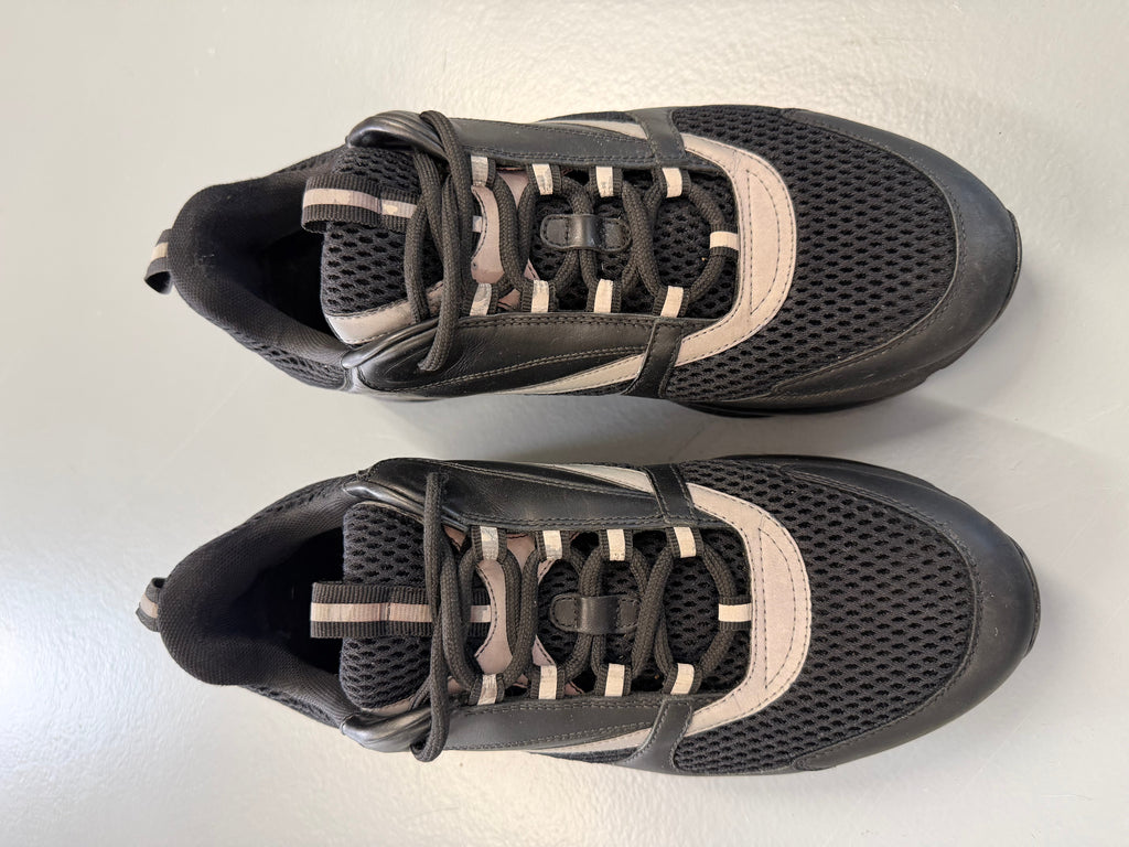 DIOR B22 BLACK - UK 8 (42) - Affluent ArchivesUsed HIGH END DESIGNER CLOTHING