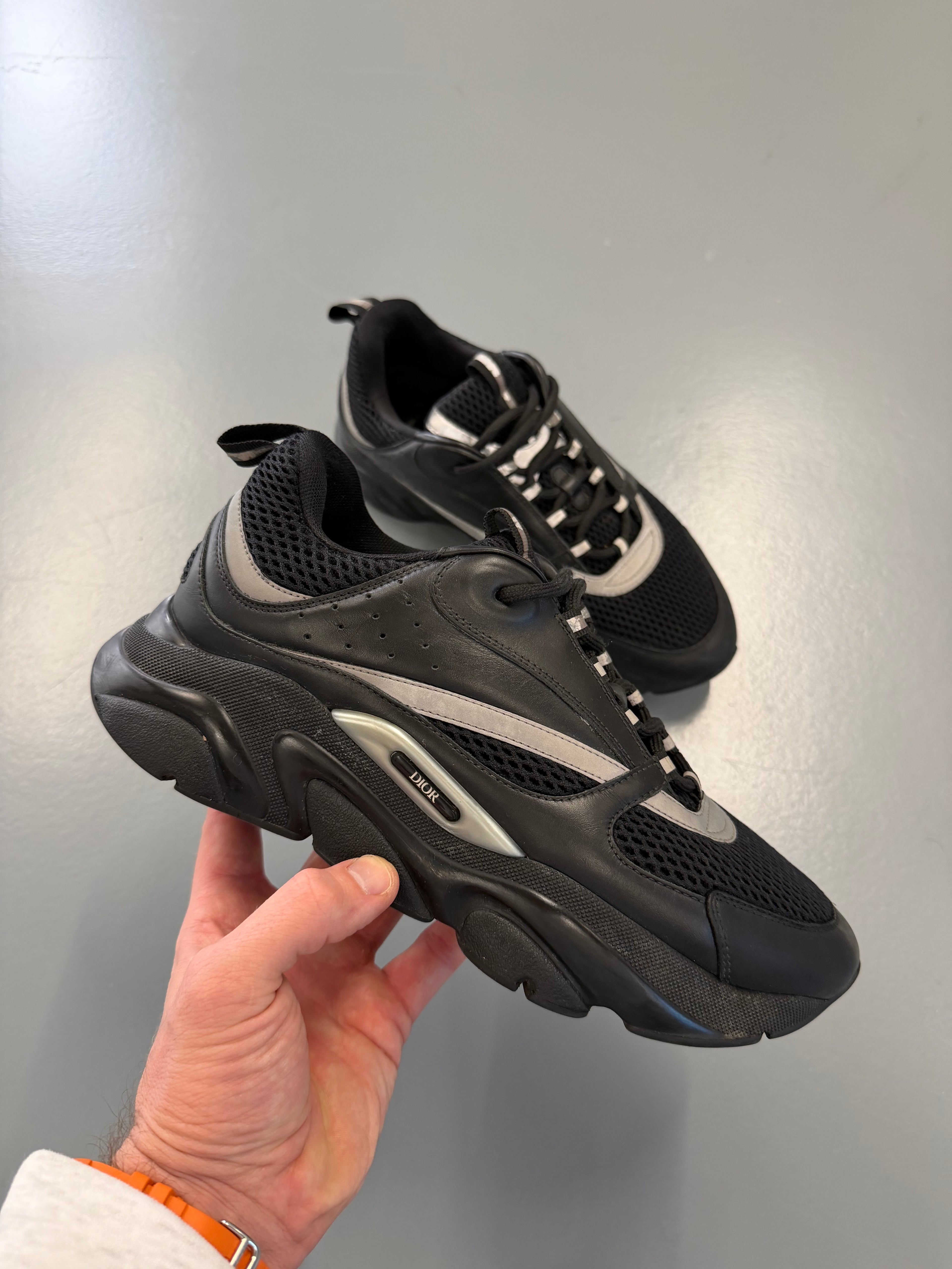 DIOR B22 BLACK - UK 8 (42) - Affluent ArchivesUsed HIGH END DESIGNER CLOTHING