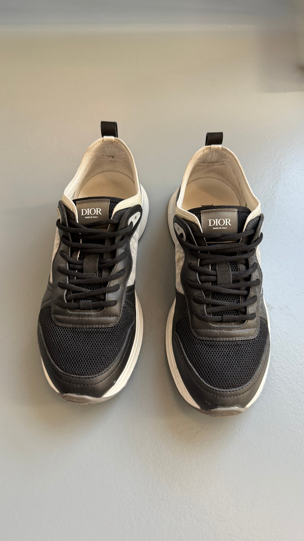 DIOR B25 BLACK - UK 6 (40) | PRE OWNED | PRE OWNED - Affluent ArchivesUsed HIGH END DESIGNER CLOTHING