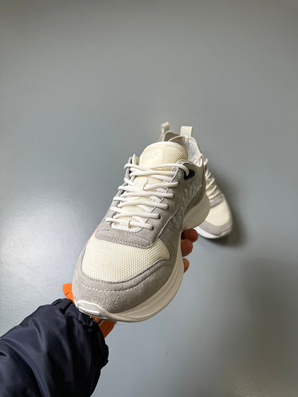 DIOR B25 GREY SNEAKER - UK 8 (42) - Affluent ArchivesUsed HIGH END DESIGNER CLOTHING