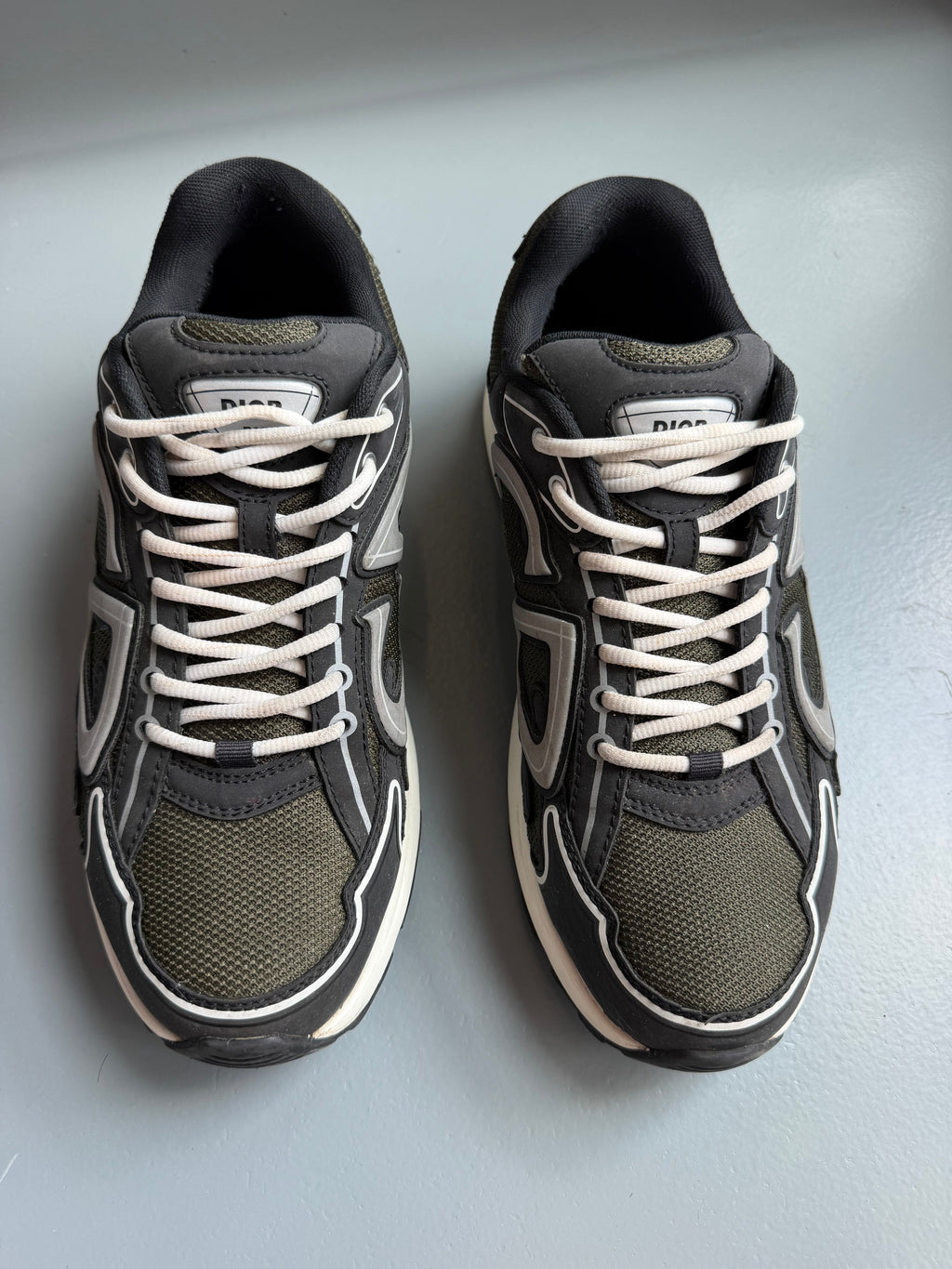 DIOR B30 BLACK / KHAKI - UK 9 (43) | PRE OWNED - Affluent ArchivesUsed HIGH END DESIGNER CLOTHING