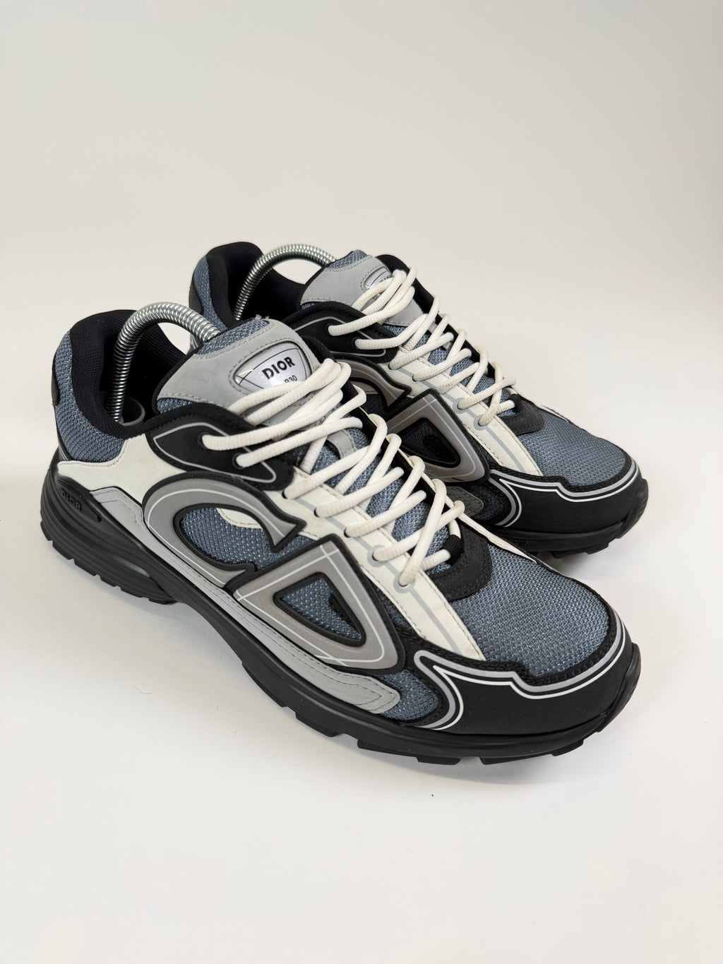 DIOR B30 BLUE/GREY - UK 9 (43) - Affluent ArchivesUsed HIGH END DESIGNER CLOTHING