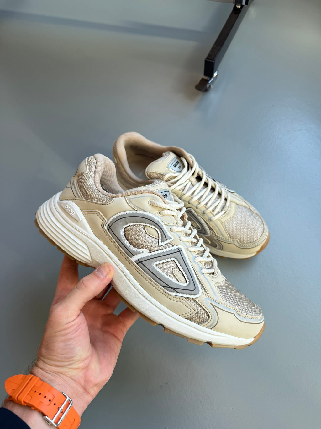 DIOR B30 CALF MESH BEIGE - UK 7 (41) | PRE OWNED - Affluent ArchivesUsed HIGH END DESIGNER CLOTHING
