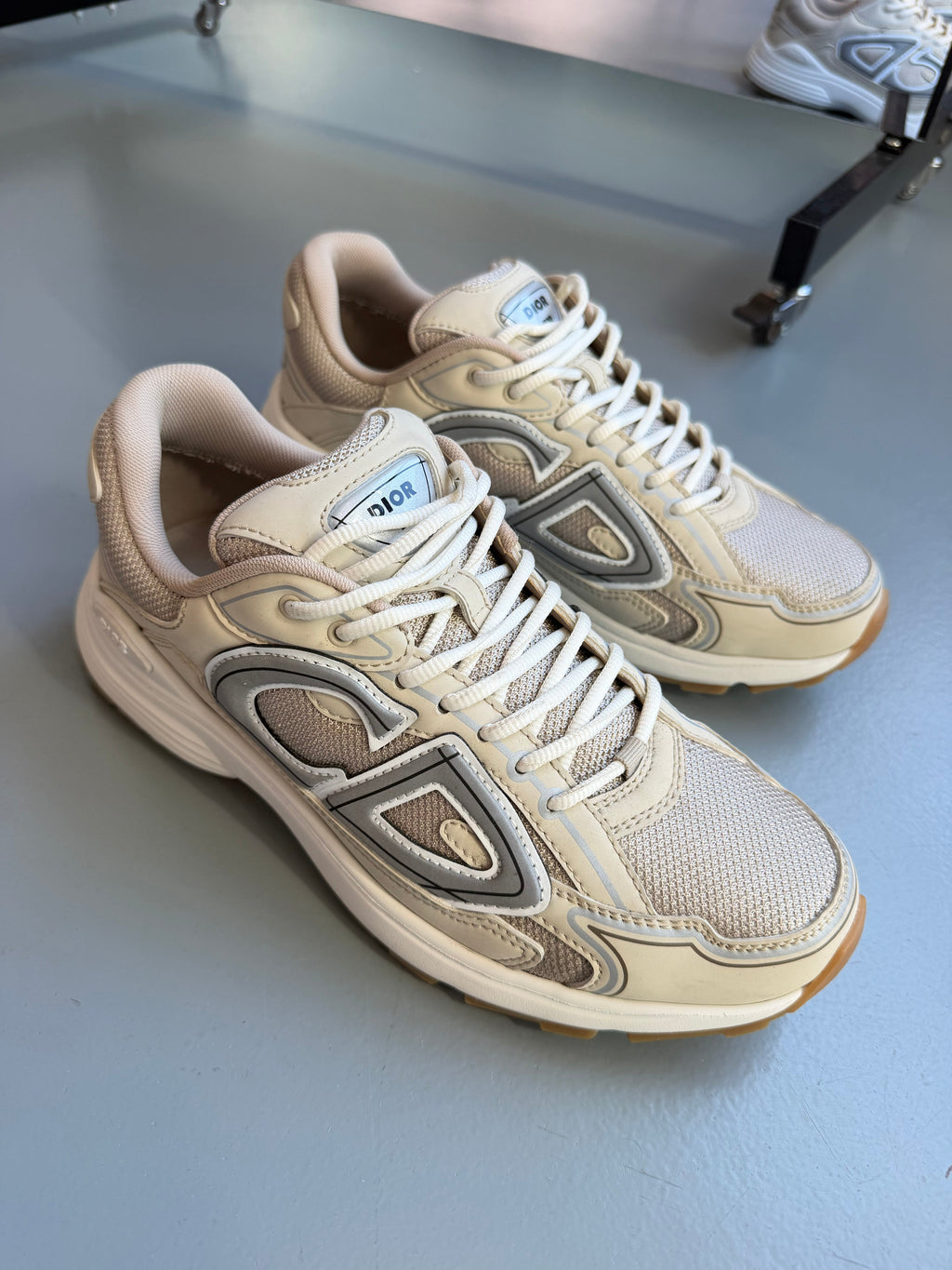 DIOR B30 CALF MESH BEIGE - UK 7 (41) | PRE OWNED - Affluent ArchivesUsed HIGH END DESIGNER CLOTHING