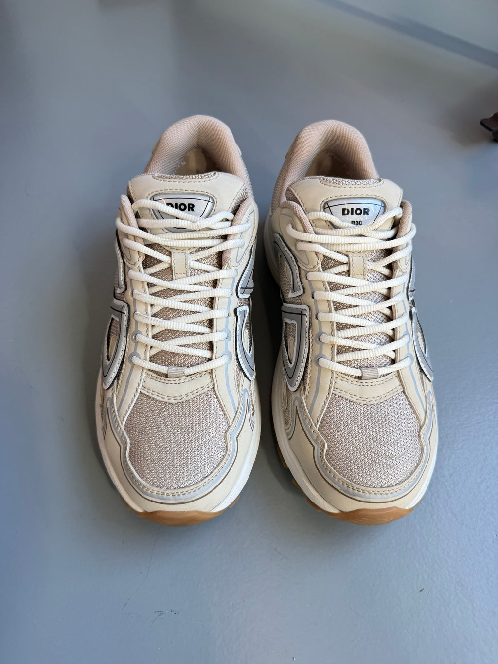 DIOR B30 CALF MESH BEIGE - UK 7 (41) | PRE OWNED - Affluent ArchivesUsed HIGH END DESIGNER CLOTHING