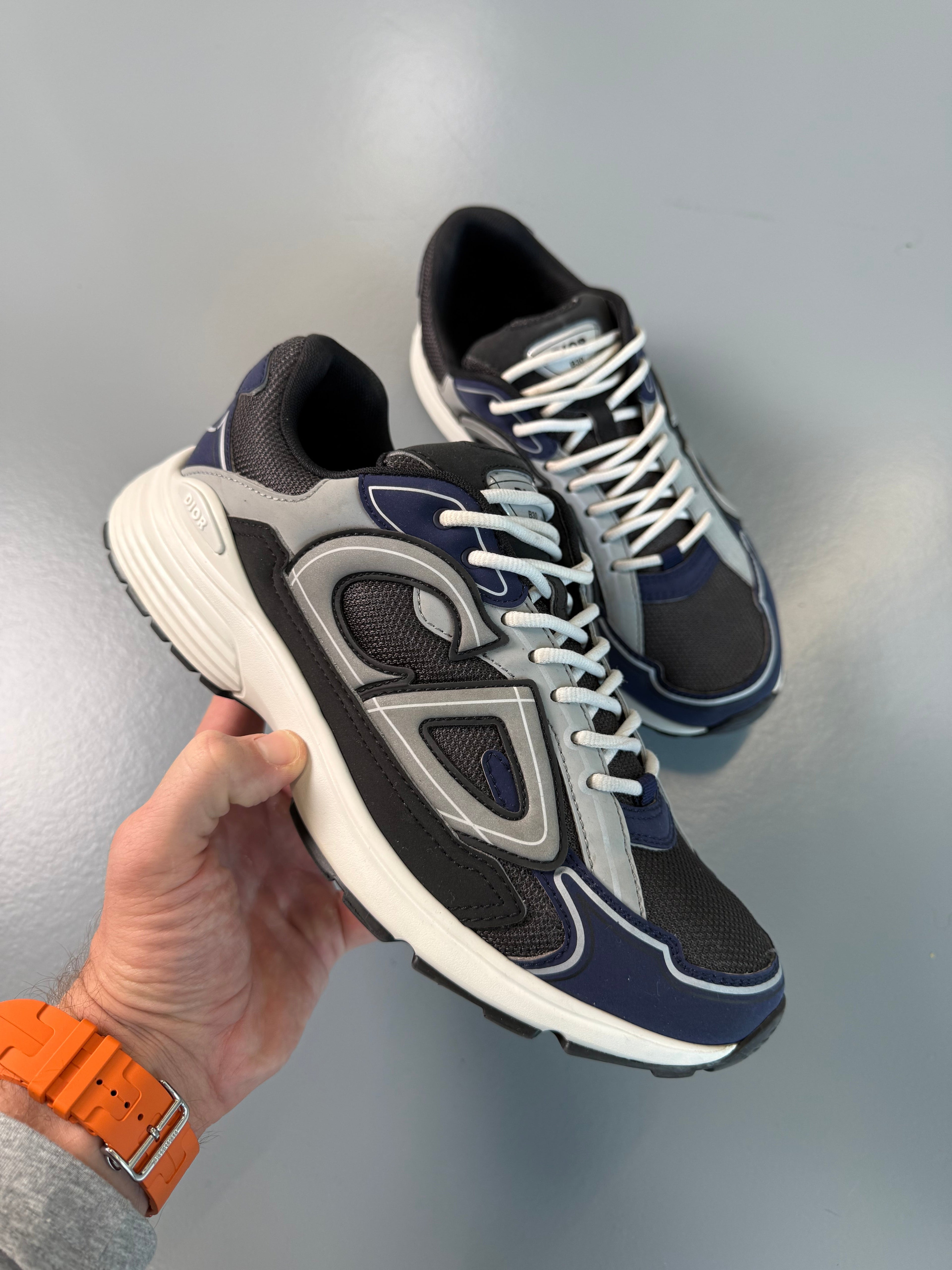 DIOR B30 NAVY - UK 9 (43) - Affluent ArchivesUsed HIGH END DESIGNER CLOTHING