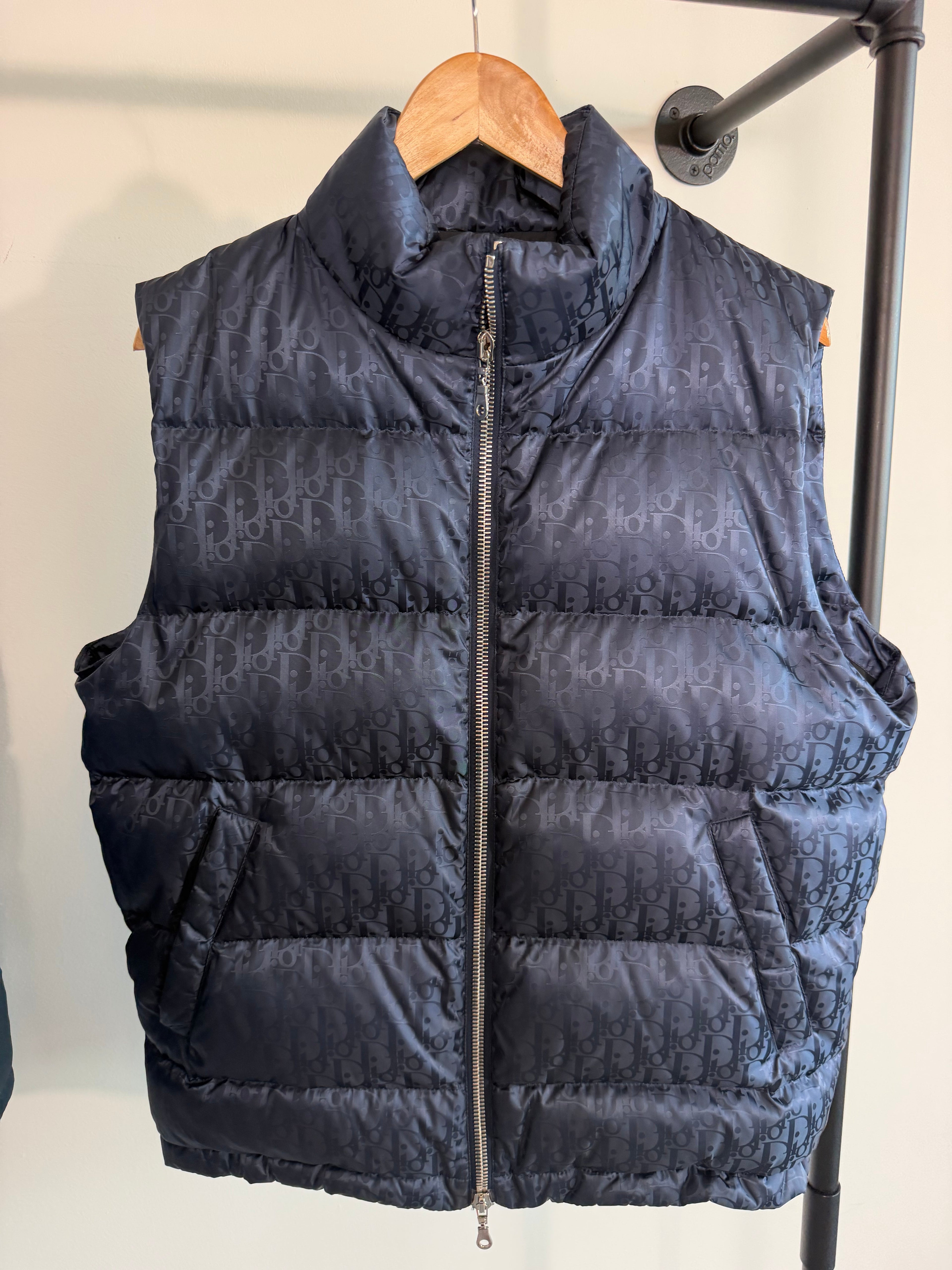 DIOR JACQUARD OBLIQUE GILET NAVY - MEDIUM | PRE OWNED - Affluent ArchivesUsed HIGH END DESIGNER CLOTHING
