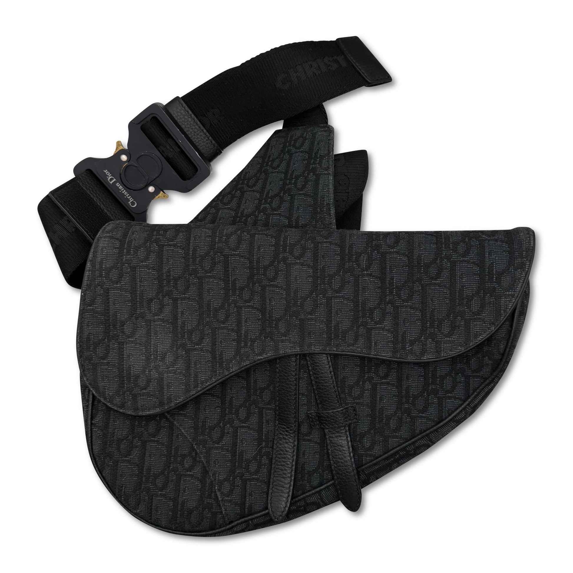 DIOR NAVY OBLIQUE SADDLE MESSENGER - Affluent ArchivesUsed HIGH END DESIGNER CLOTHING