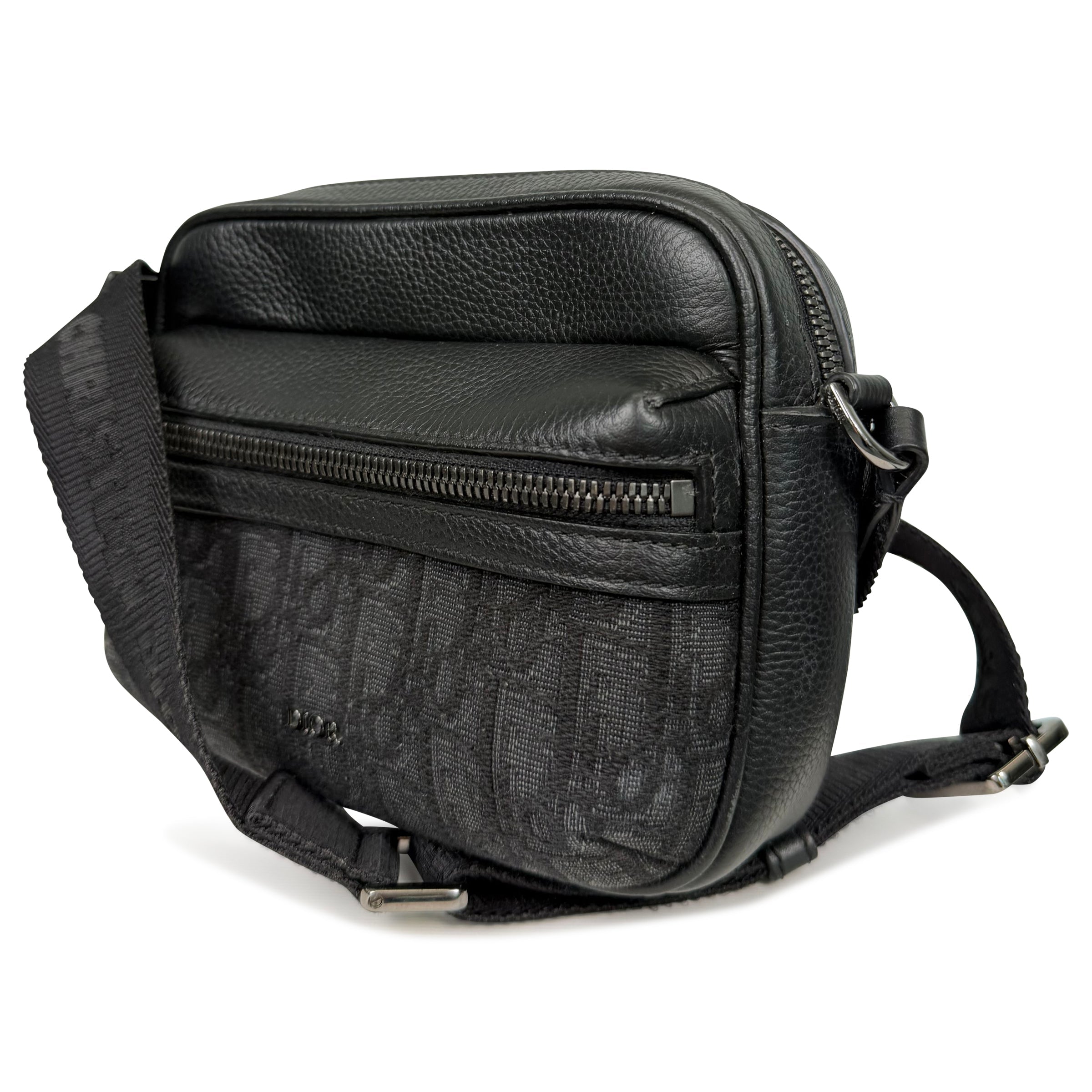 DIOR OBLIQUE MINI RIDER 2.0 MESSENGER BAG | PRE OWNED - Affluent ArchivesUsed HIGH END DESIGNER CLOTHING