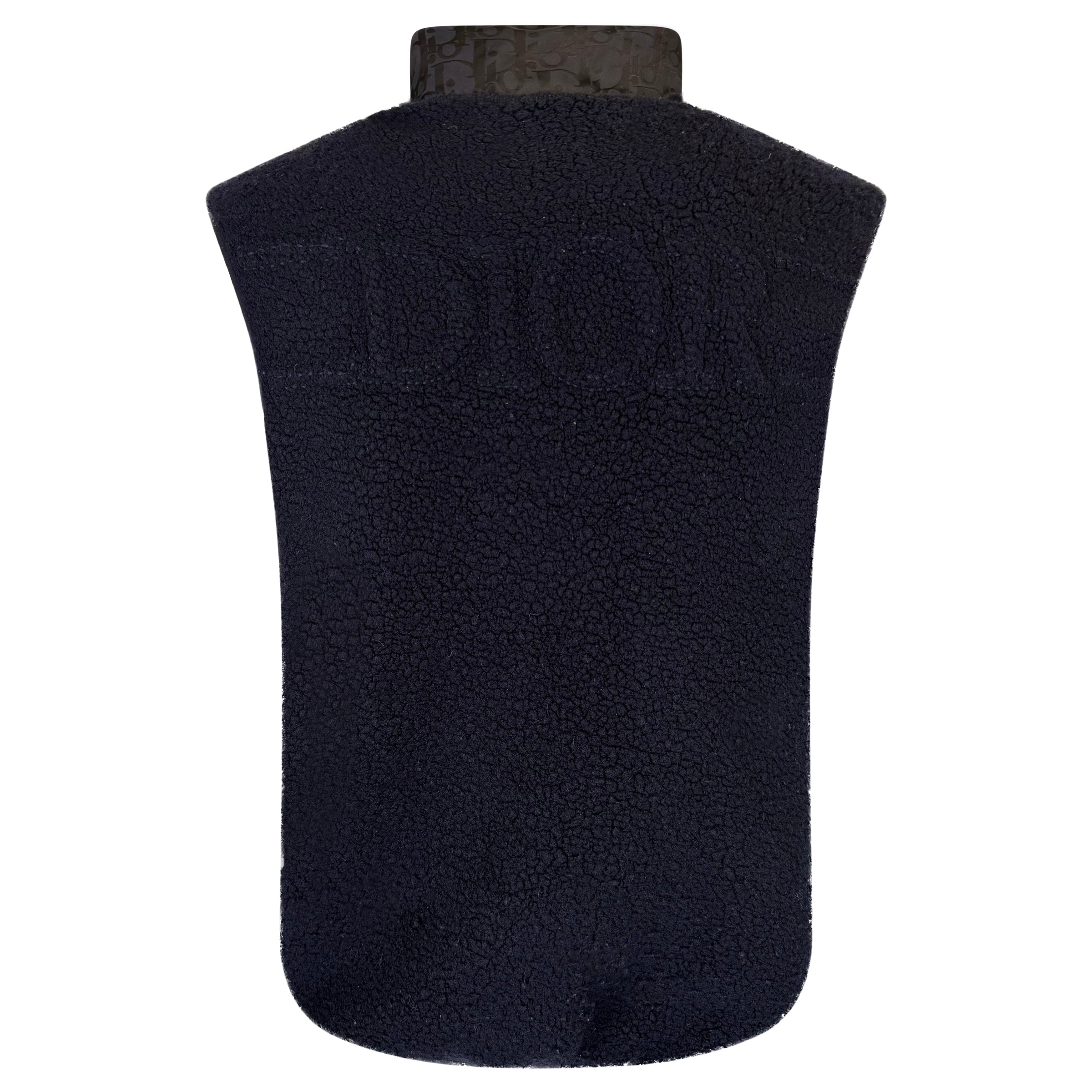 DIOR OBLIQUE REVERSIBLE GILET NAVY - MEDIUM (Fits L) - Affluent ArchivesUsed HIGH END DESIGNER CLOTHING