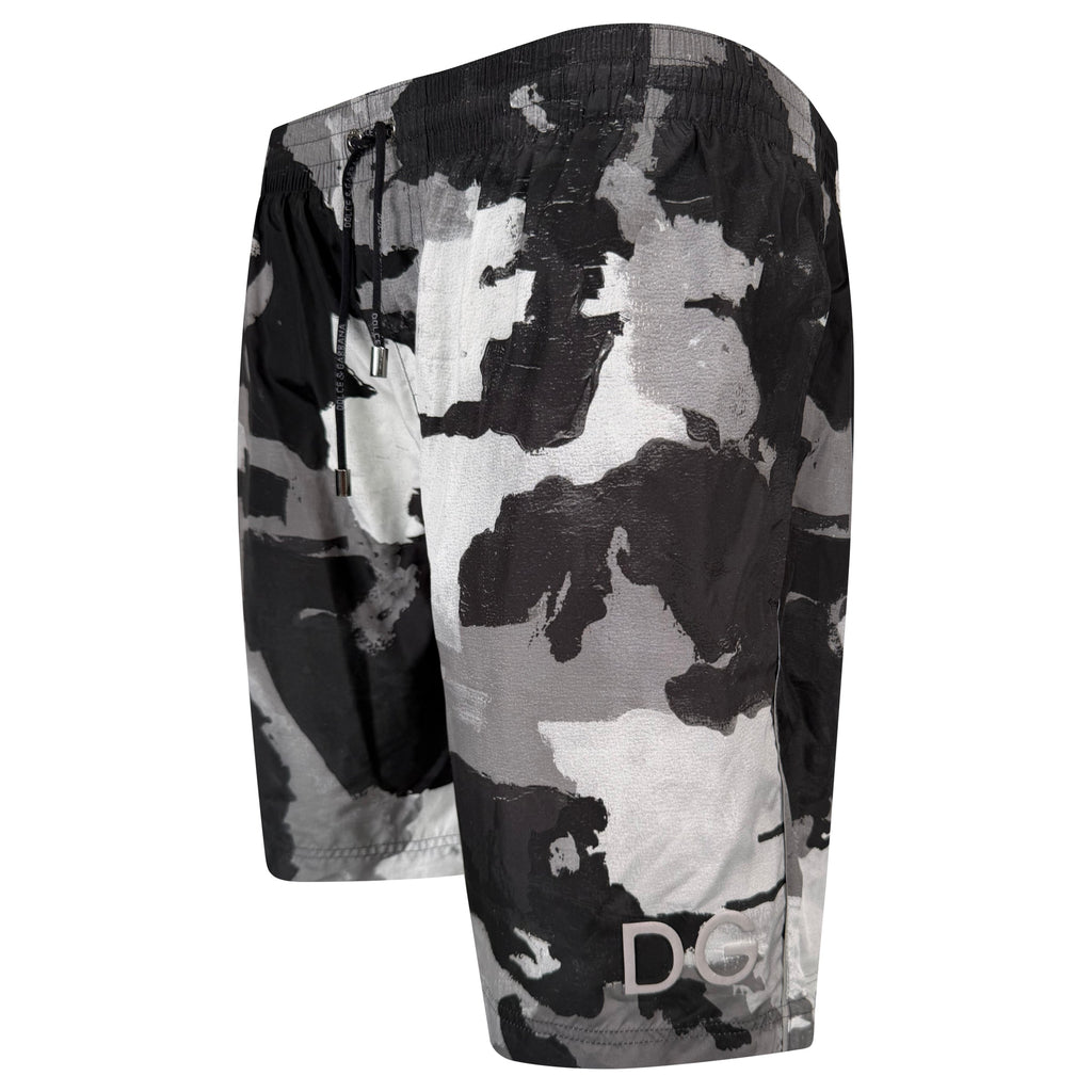 DOLCE & DOLCE GABBANA CAMO SWIM SHORTS - XL | PRE OWNED - Affluent ArchivesUsed HIGH END DESIGNER CLOTHING