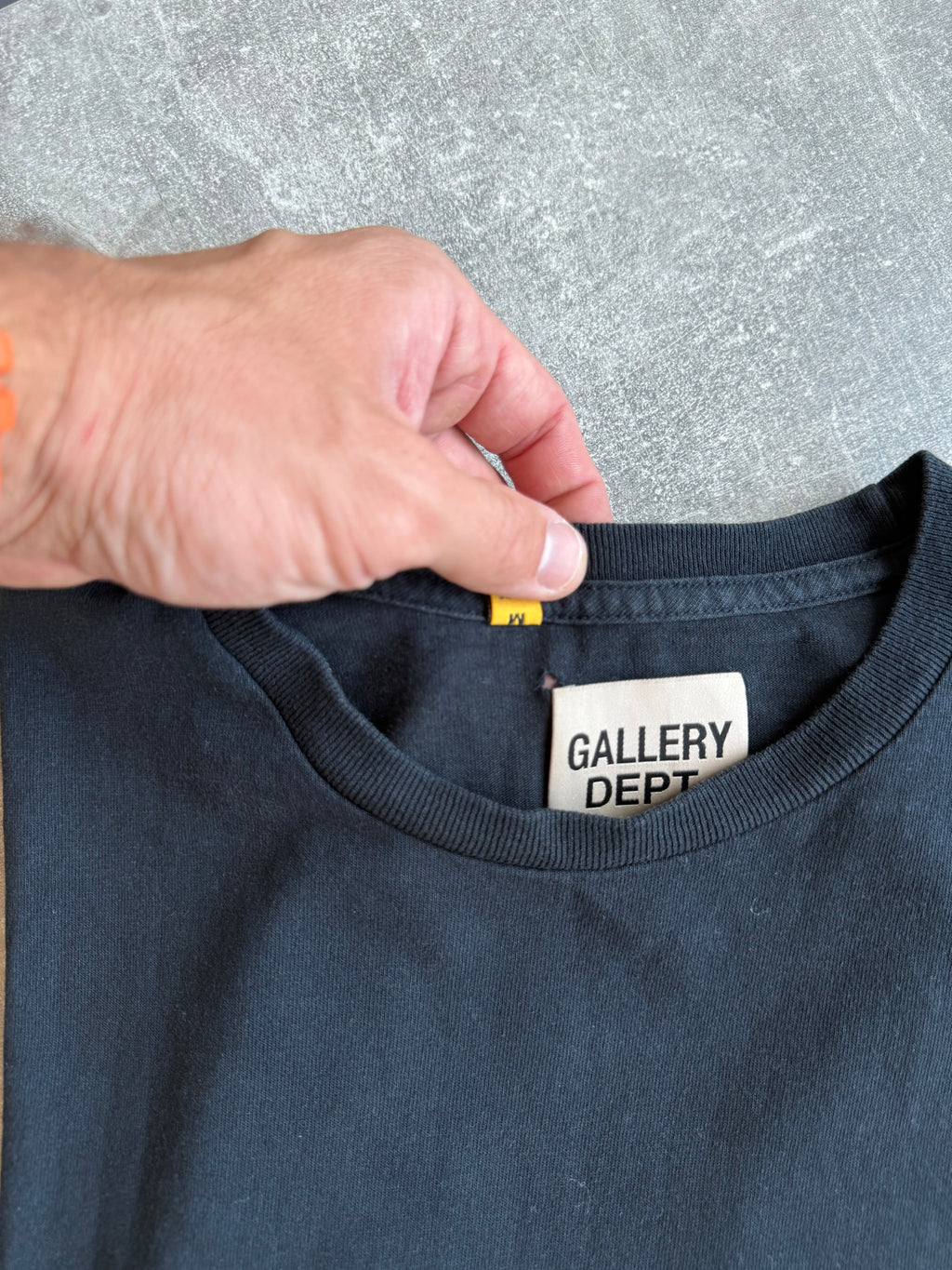 GALLERY DEPT NAVY T SHIRT - MEDIUM (Fits M/L) - Affluent ArchivesUsed HIGH END DESIGNER CLOTHING