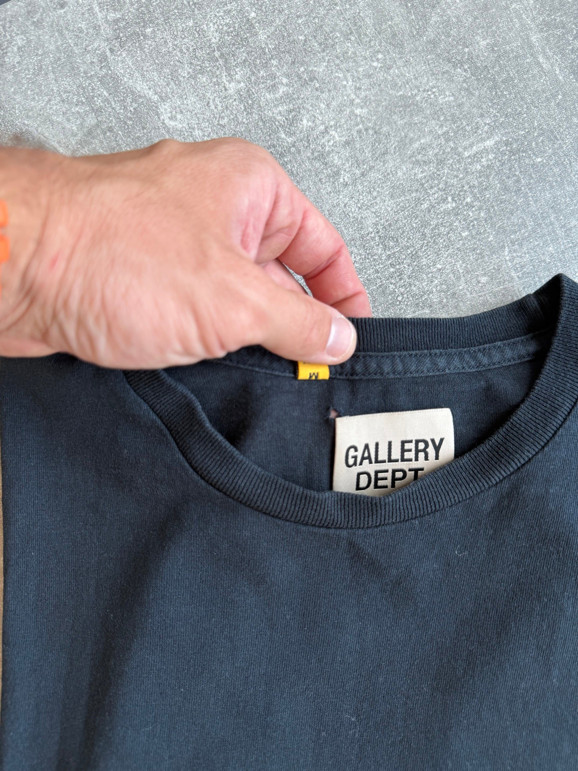 GALLERY DEPT NAVY T SHIRT - MEDIUM (Fits M/L) - Affluent ArchivesUsed HIGH END DESIGNER CLOTHING