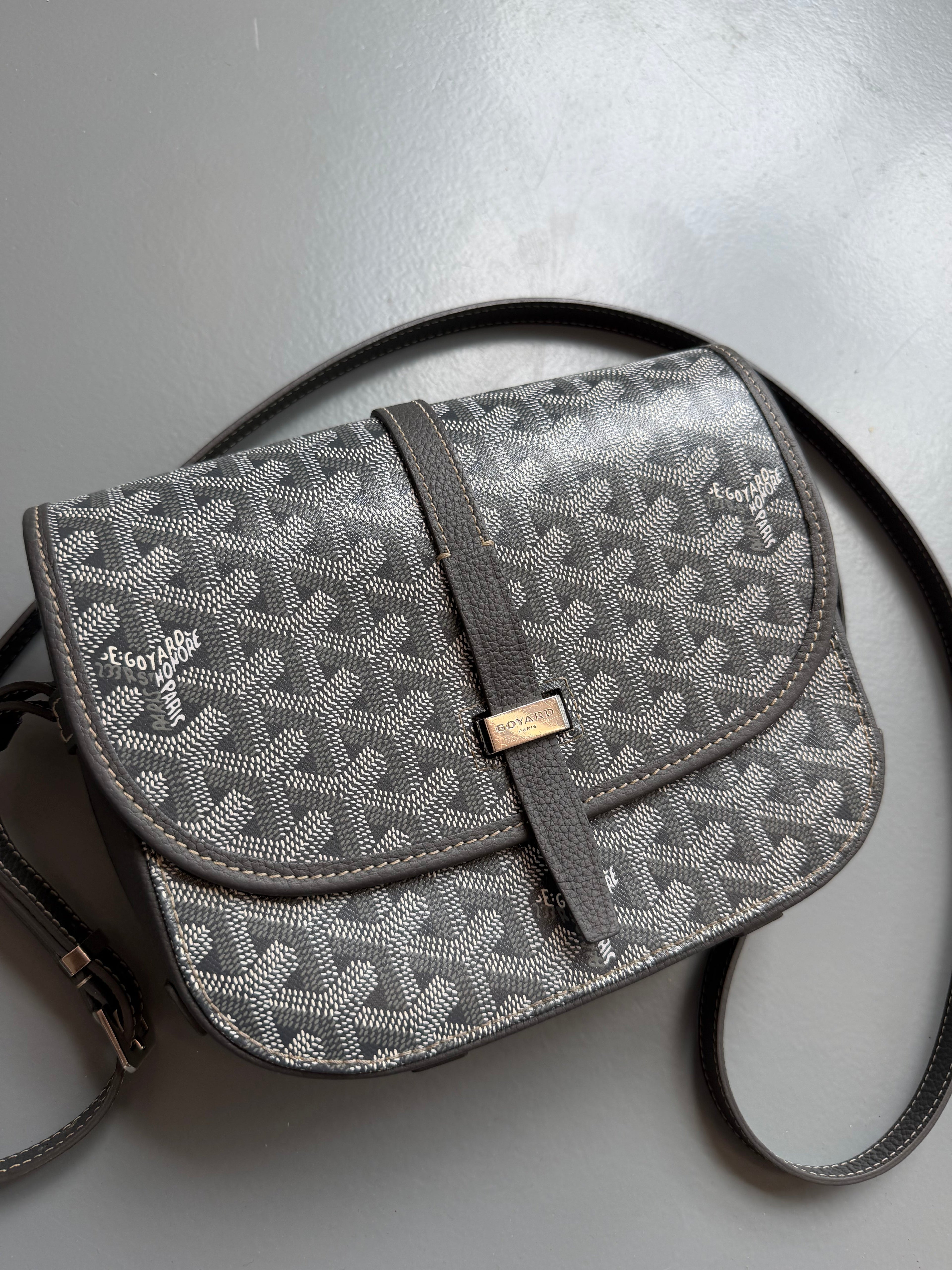 GOYARD BELVEDERE GREY MESSENGER BAG PM | PRE OWNED - Affluent ArchivesUsed HIGH END DESIGNER CLOTHING