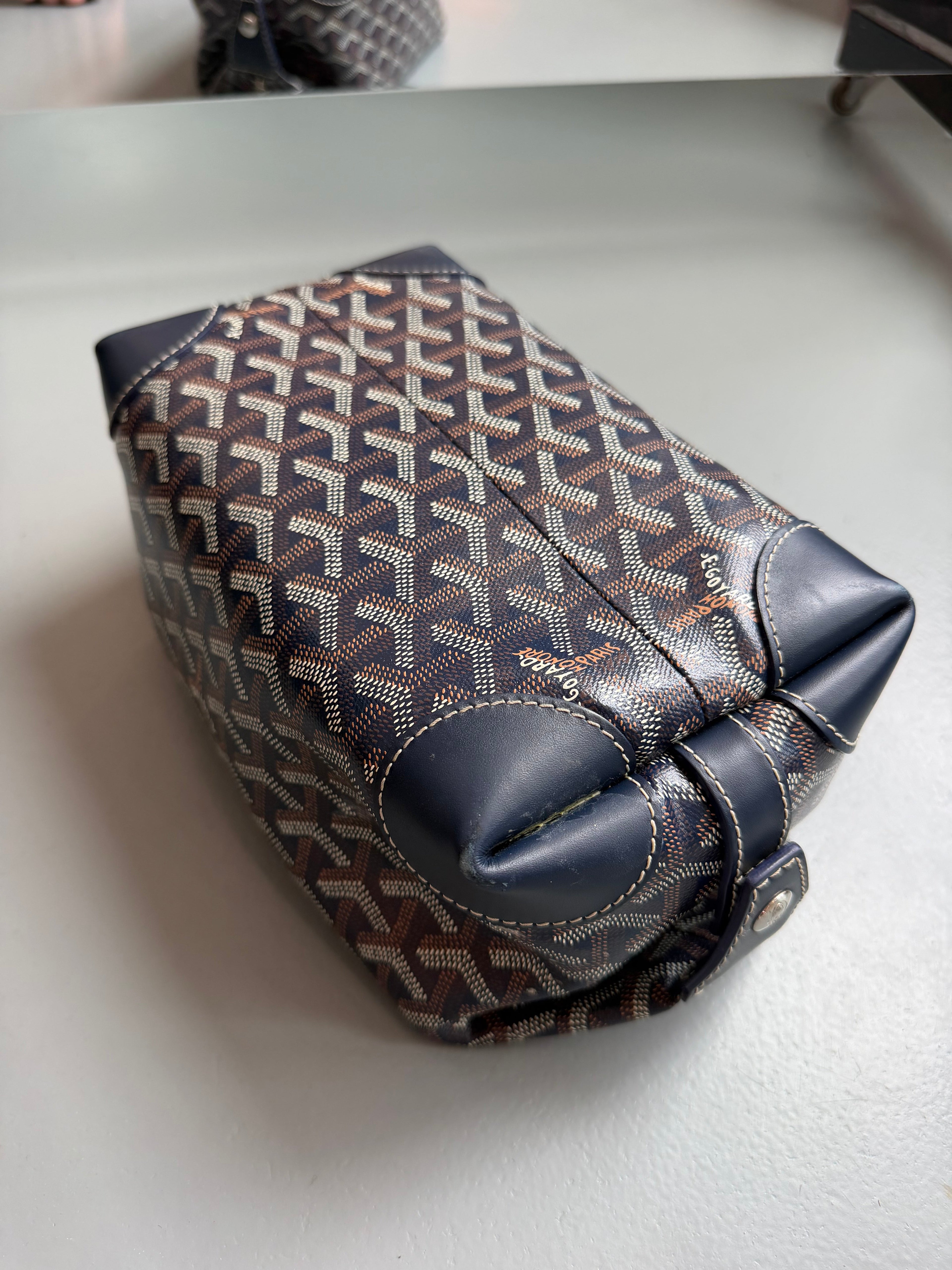 GOYARD BOWLING 25 BLUE | PRE OWNED - Affluent ArchivesUsed HIGH END DESIGNER CLOTHING