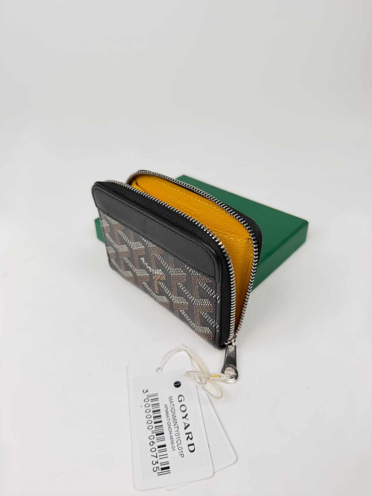 GOYARD MATIGNON ZIP WALLET BLACK / BEIGE | NEW - Affluent ArchivesUsed HIGH END DESIGNER CLOTHING